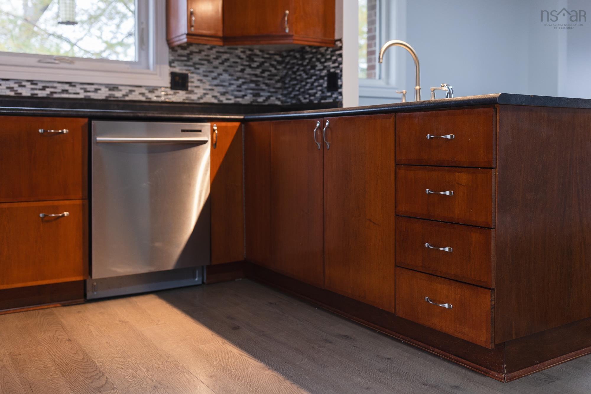 Thumbnail image for 93 Wexford Road MLS<sup>®</sup> 202526986