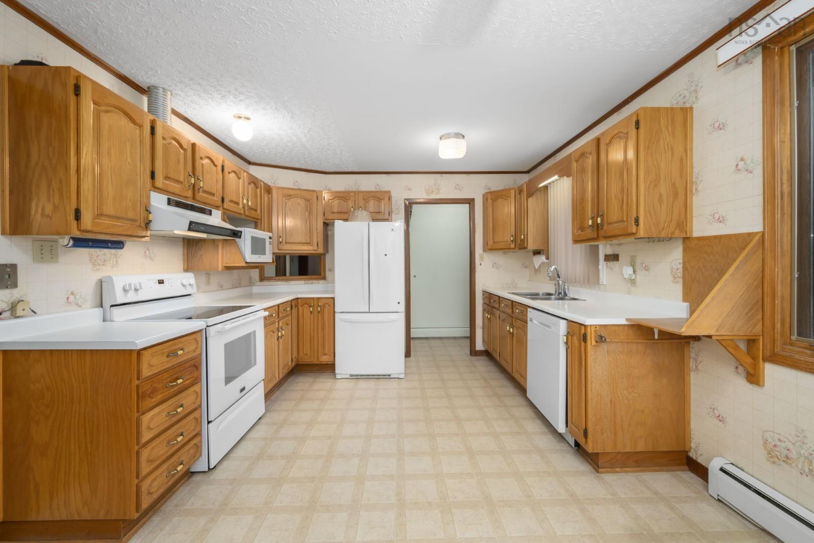 Thumbnail image for 57 Moody Park Drive MLS<sup>®</sup> 202527588