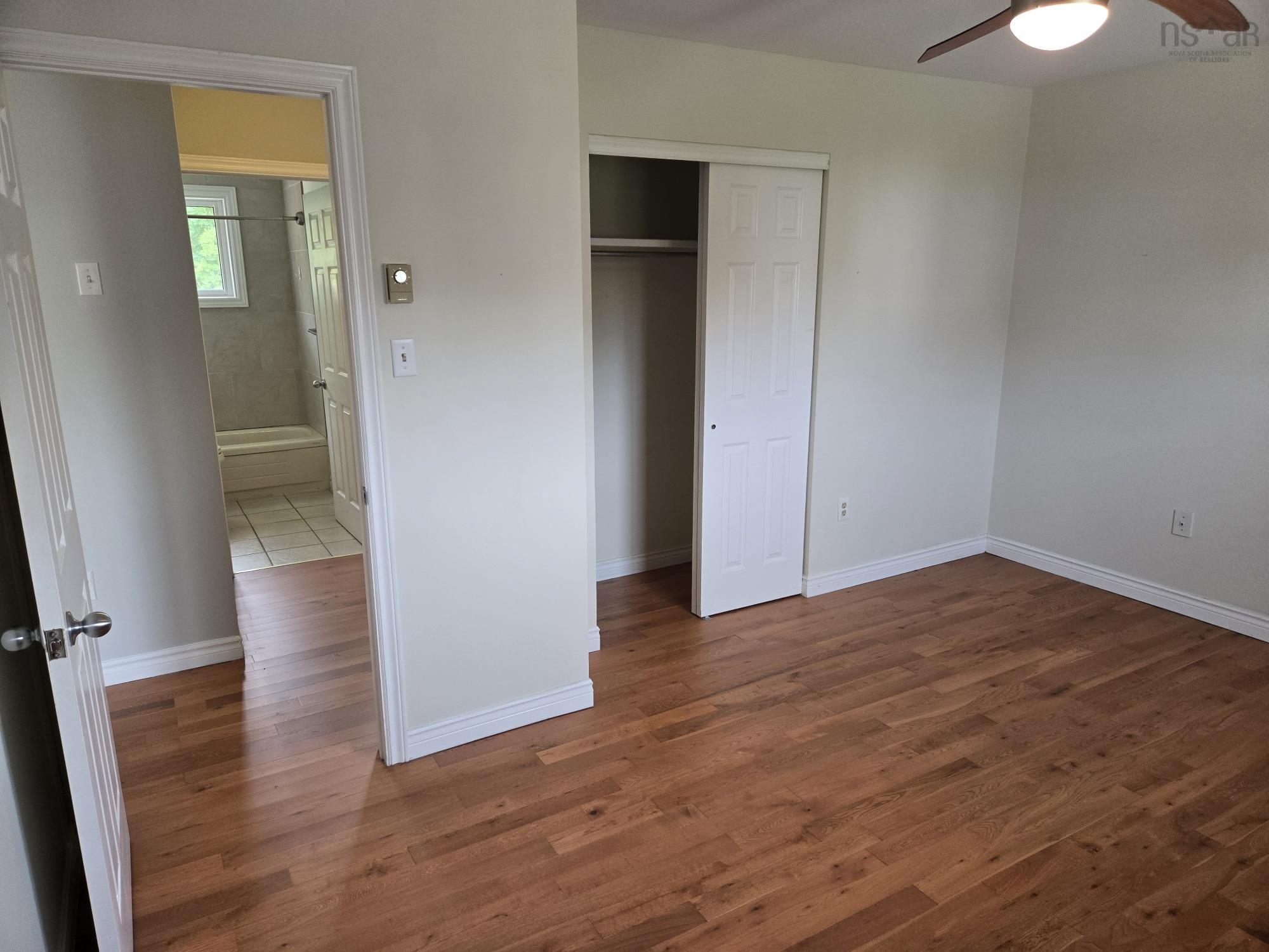 Thumbnail image for 8 Sherwood Street MLS<sup>®</sup> 202528092