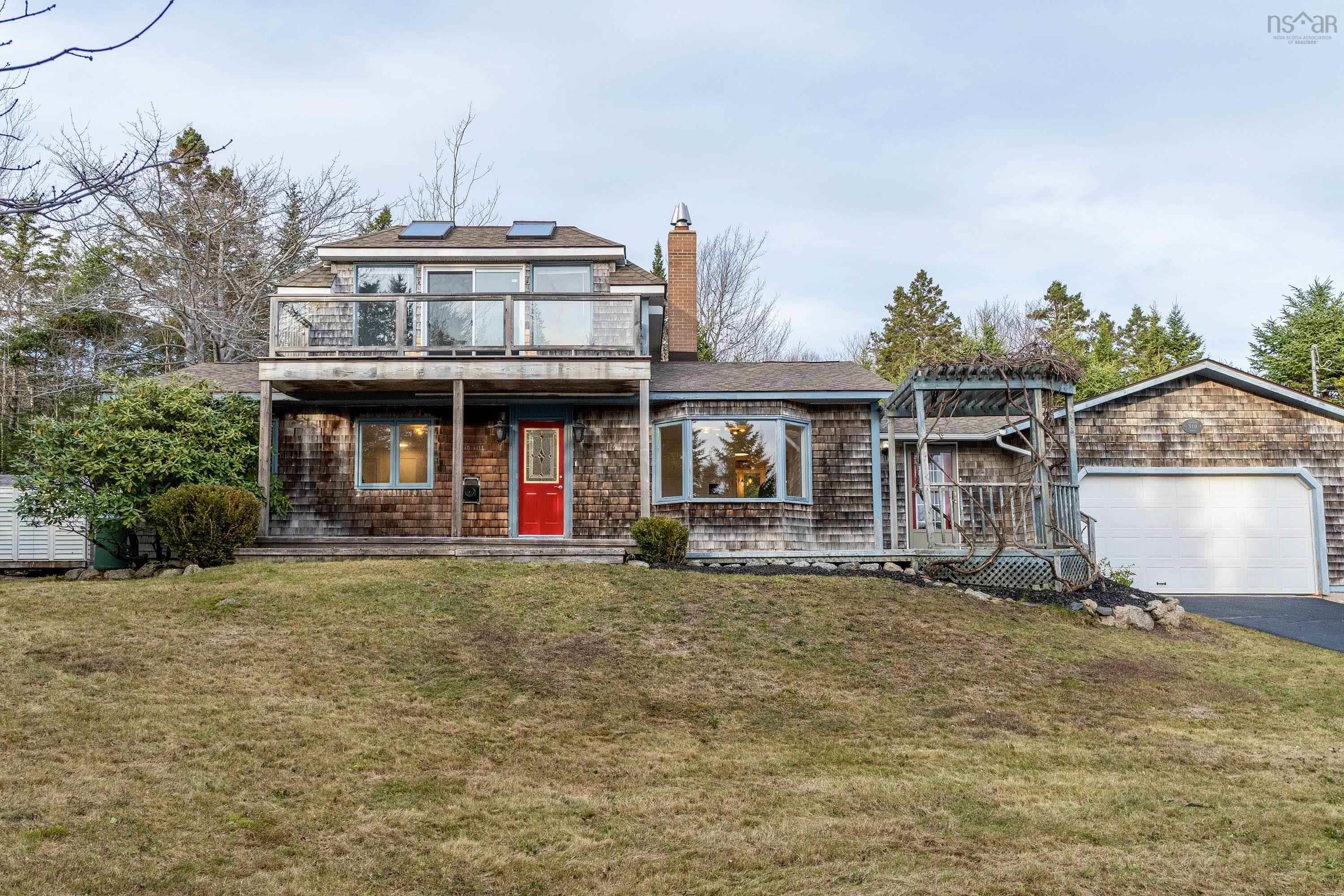 Thumbnail image for 310 Hillside Drive MLS<sup>®</sup> 202528320