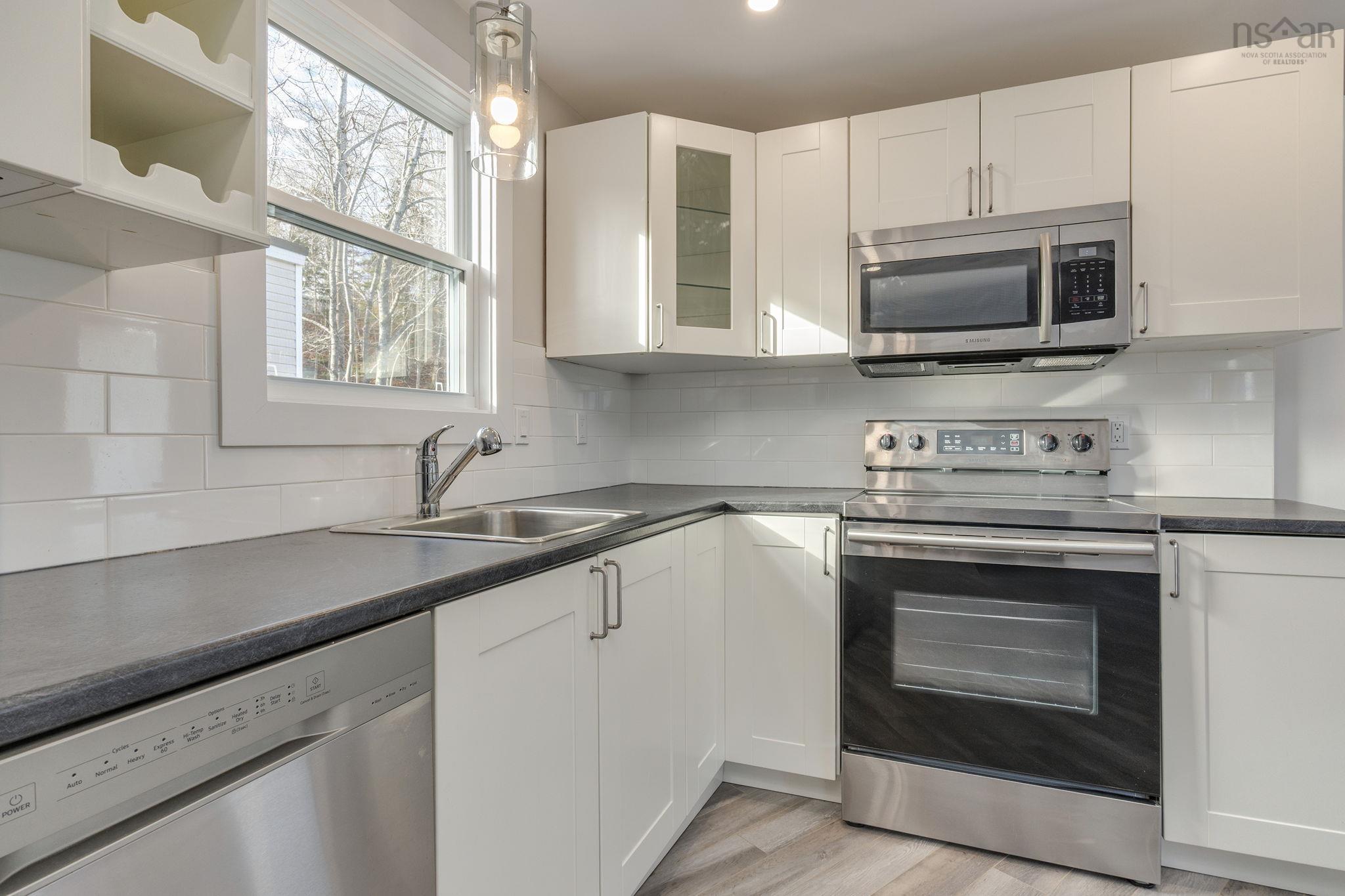 Thumbnail image for 406 Glen Rise Drive MLS<sup>®</sup> 202528364