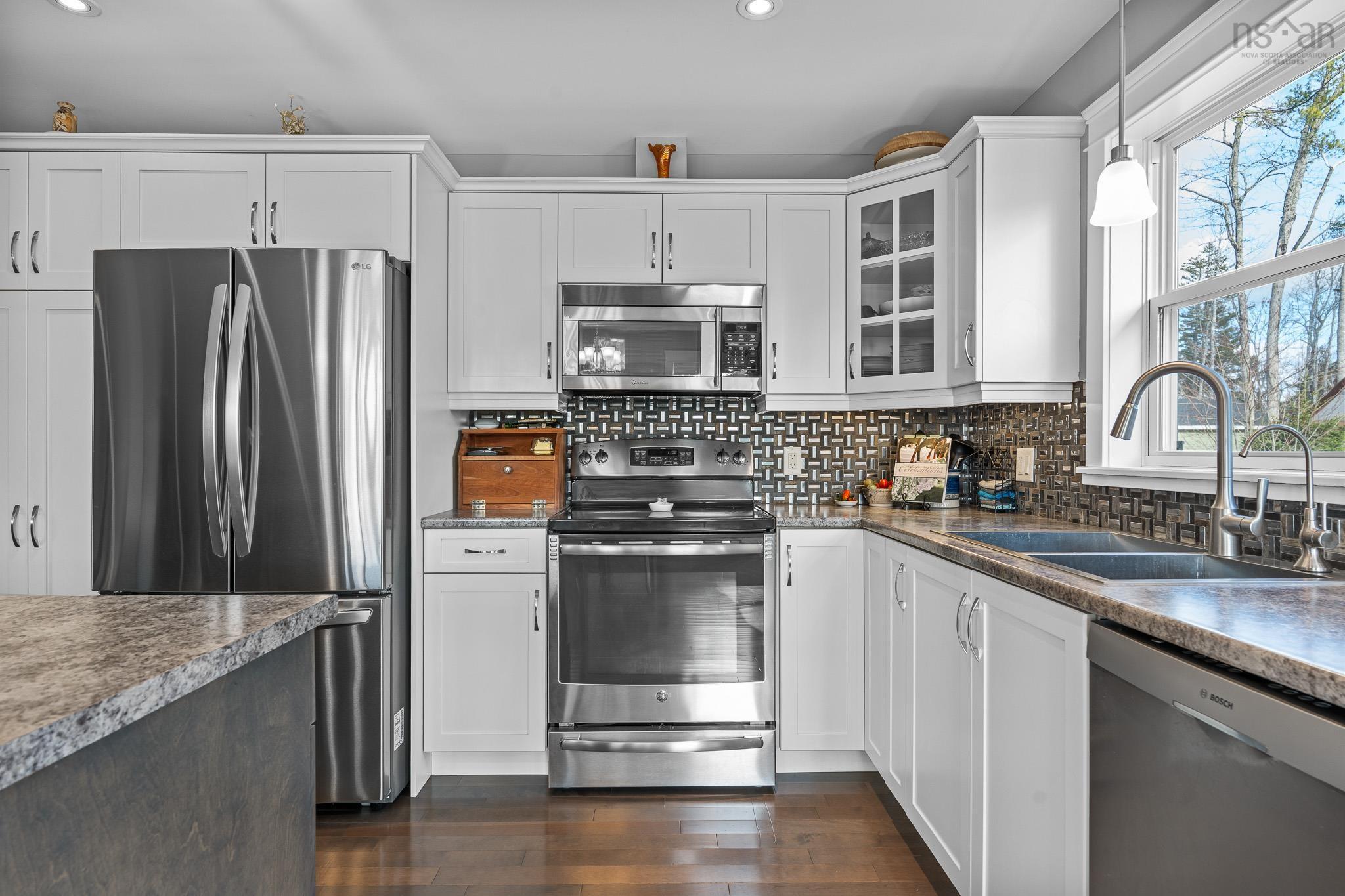 Thumbnail image for 416 Crooked Stick Pass MLS<sup>®</sup> 202528743