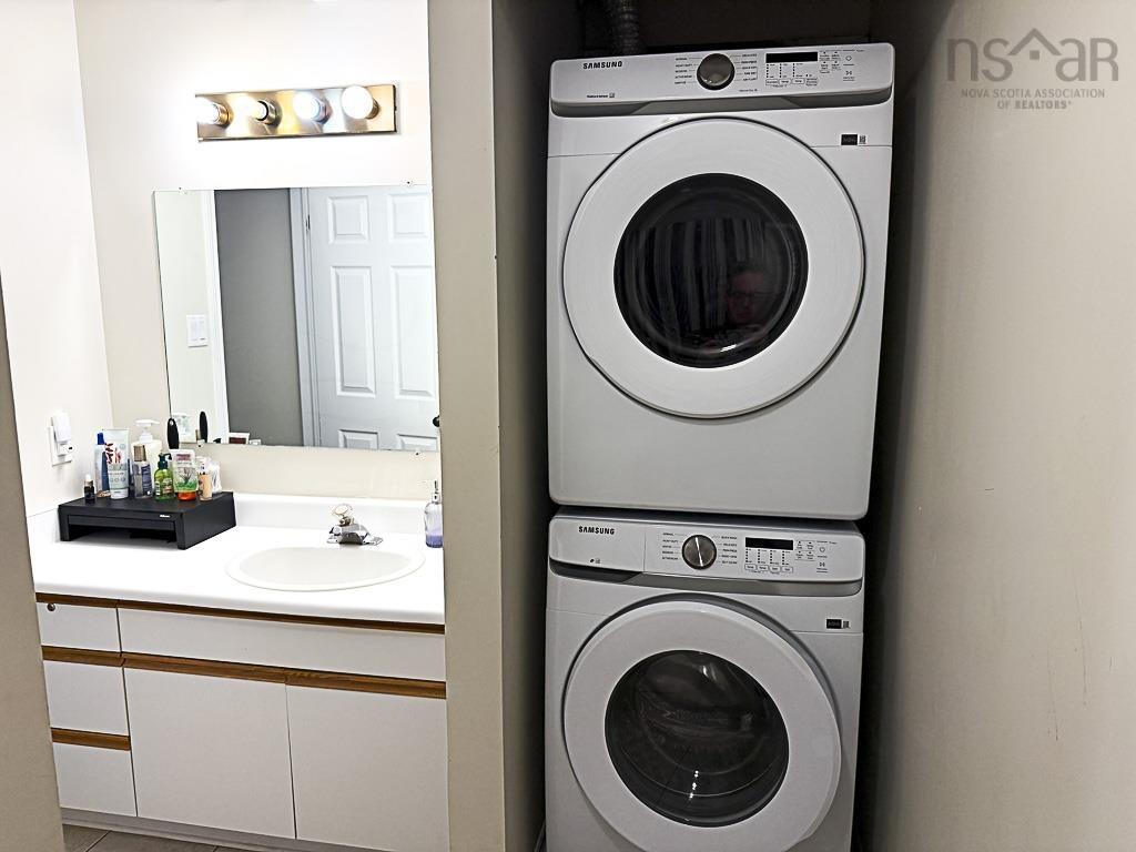 Thumbnail image for 410 87 Kearney Lake Road MLS<sup>®</sup> 202528761