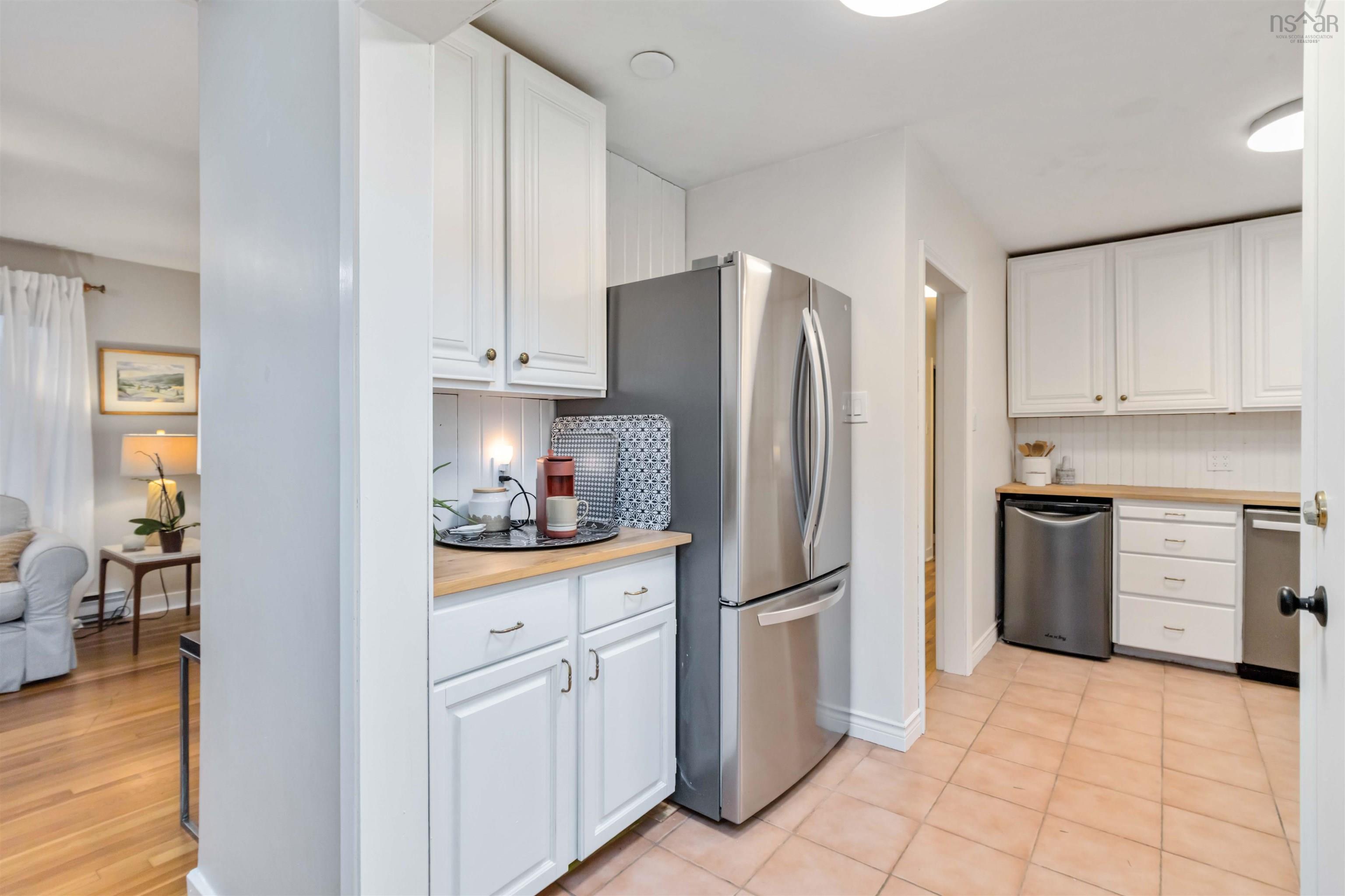 Thumbnail image for 41 Raymoor Drive MLS<sup>®</sup> 202529061