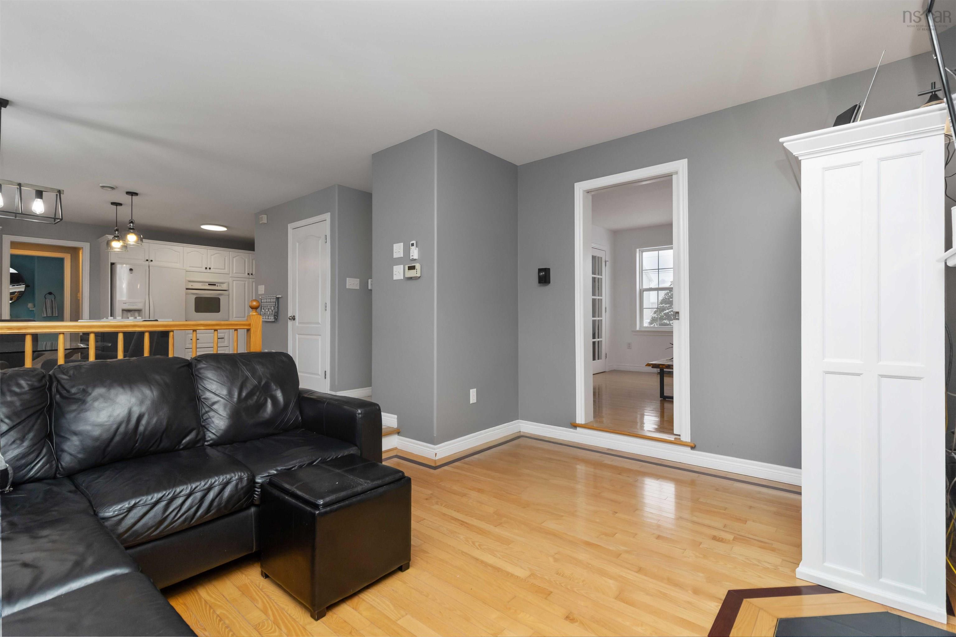 Thumbnail image for 53 Pearl Drive MLS<sup>®</sup> 202529193