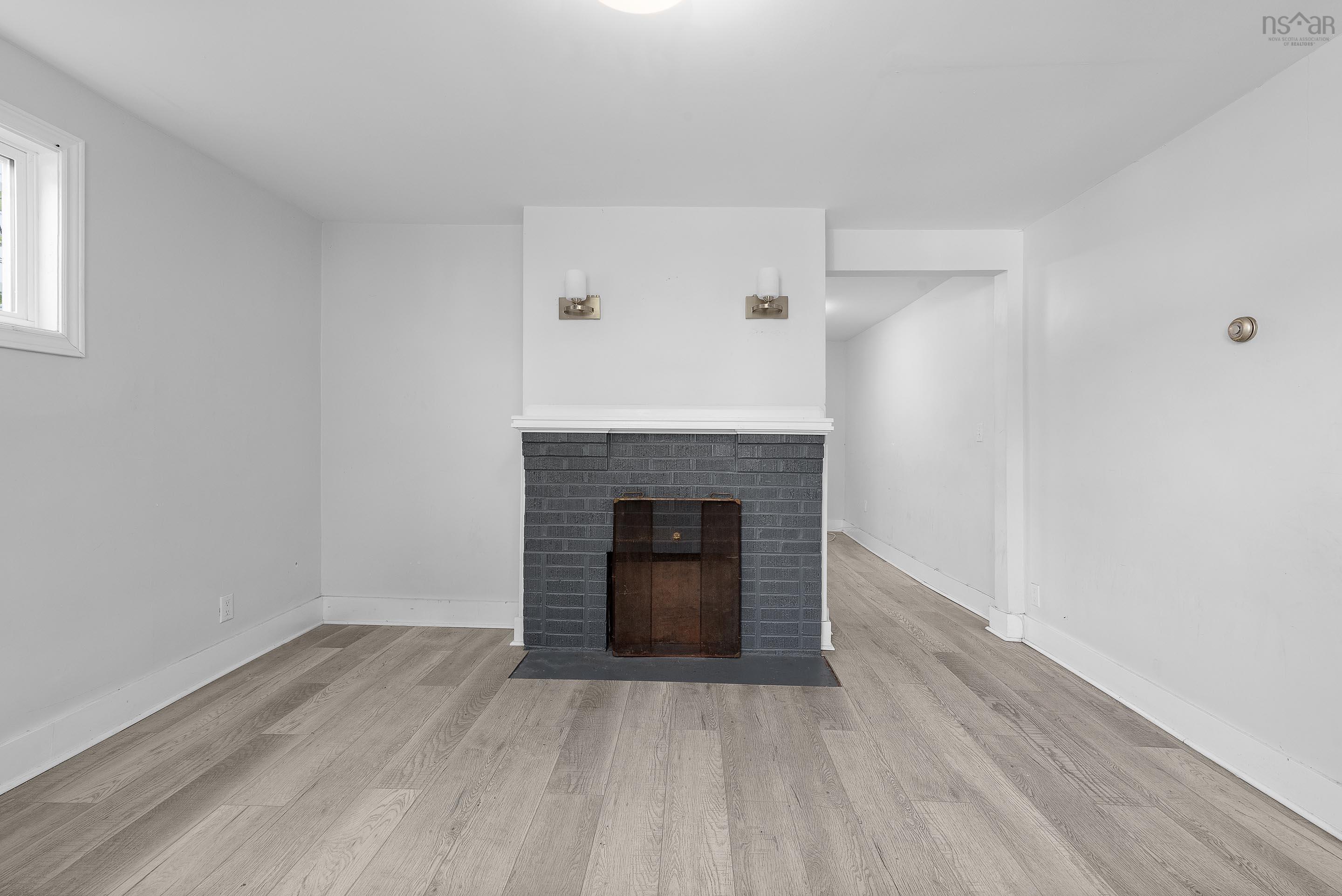 Thumbnail image for 24 Lynn Road MLS<sup>®</sup> 202529246