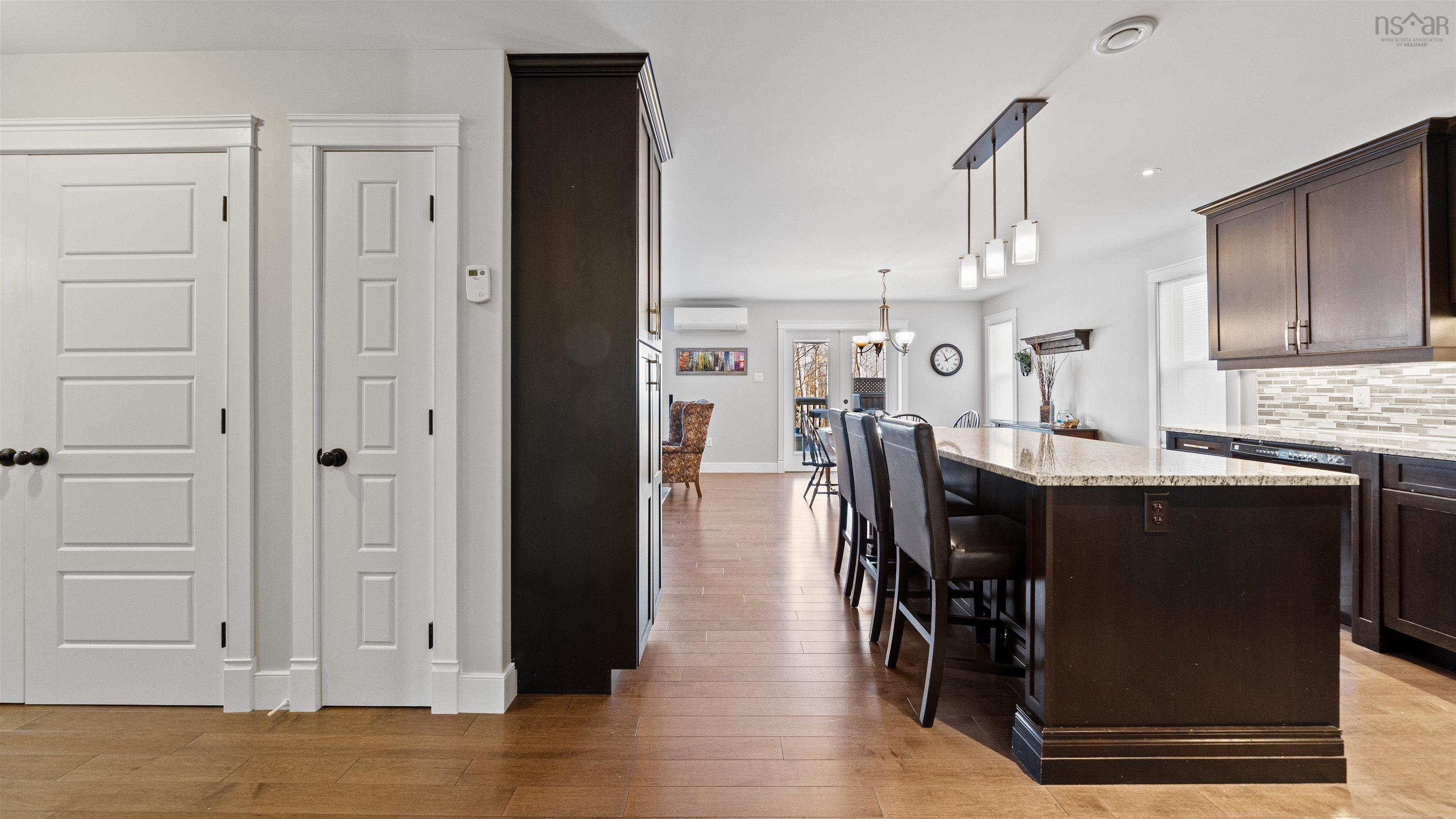 Thumbnail image for 27 Aspenhill Court MLS<sup>®</sup> 202529334