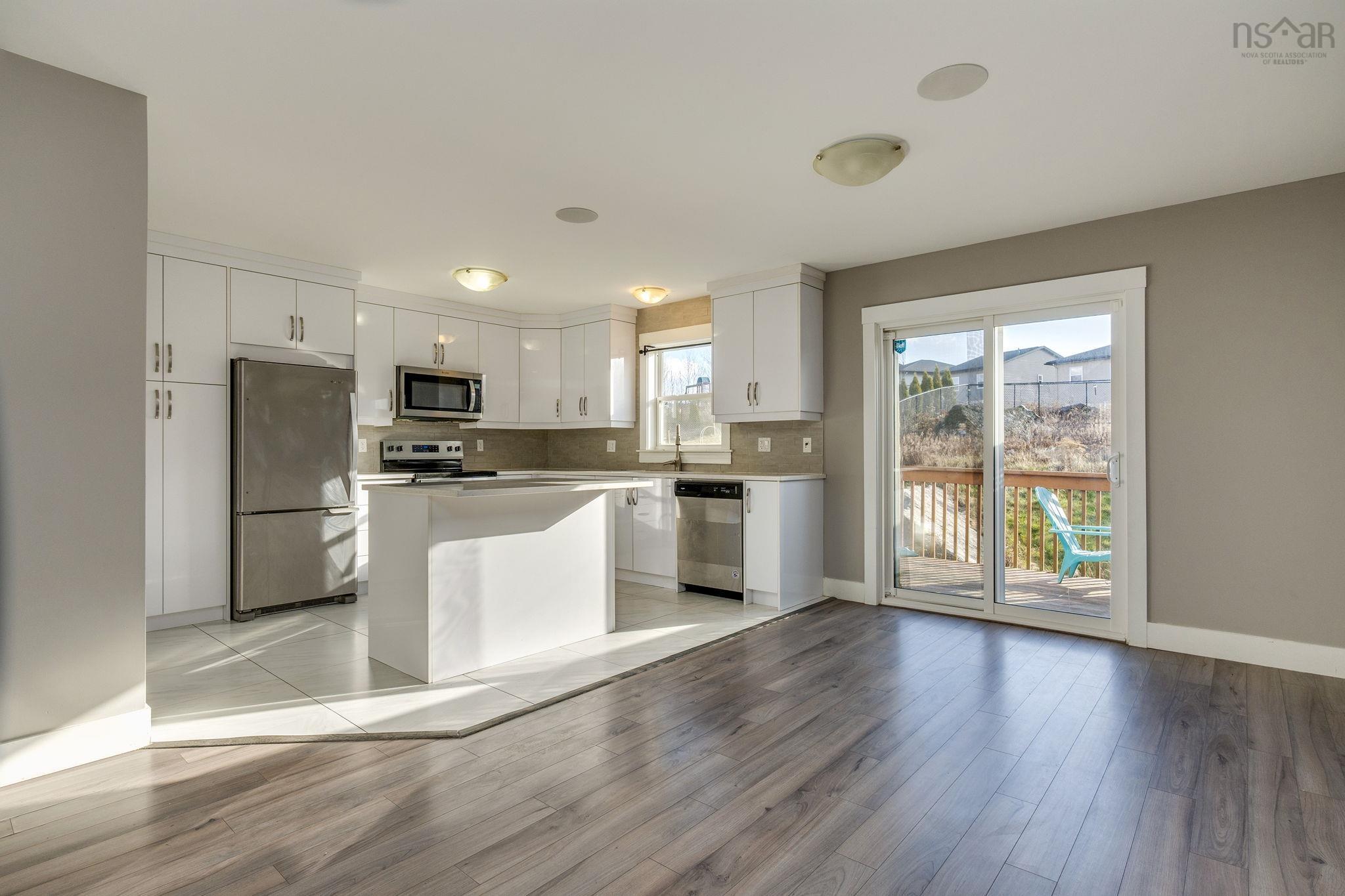 Thumbnail image for 25 Titanium Crescent MLS<sup>®</sup> 202529378