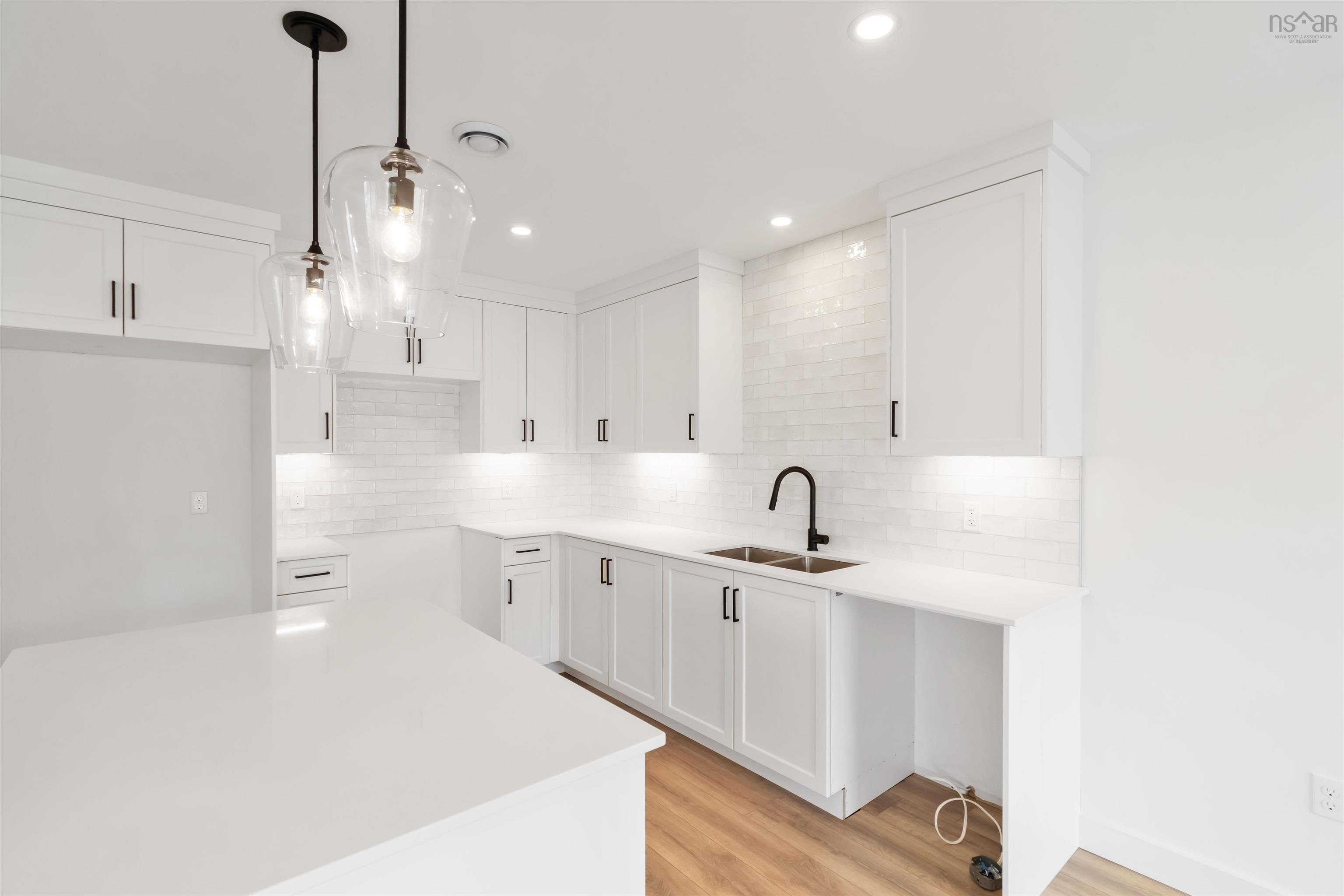 Thumbnail image for 2-Unit 2 Sherwood MLS<sup>®</sup> 202529473