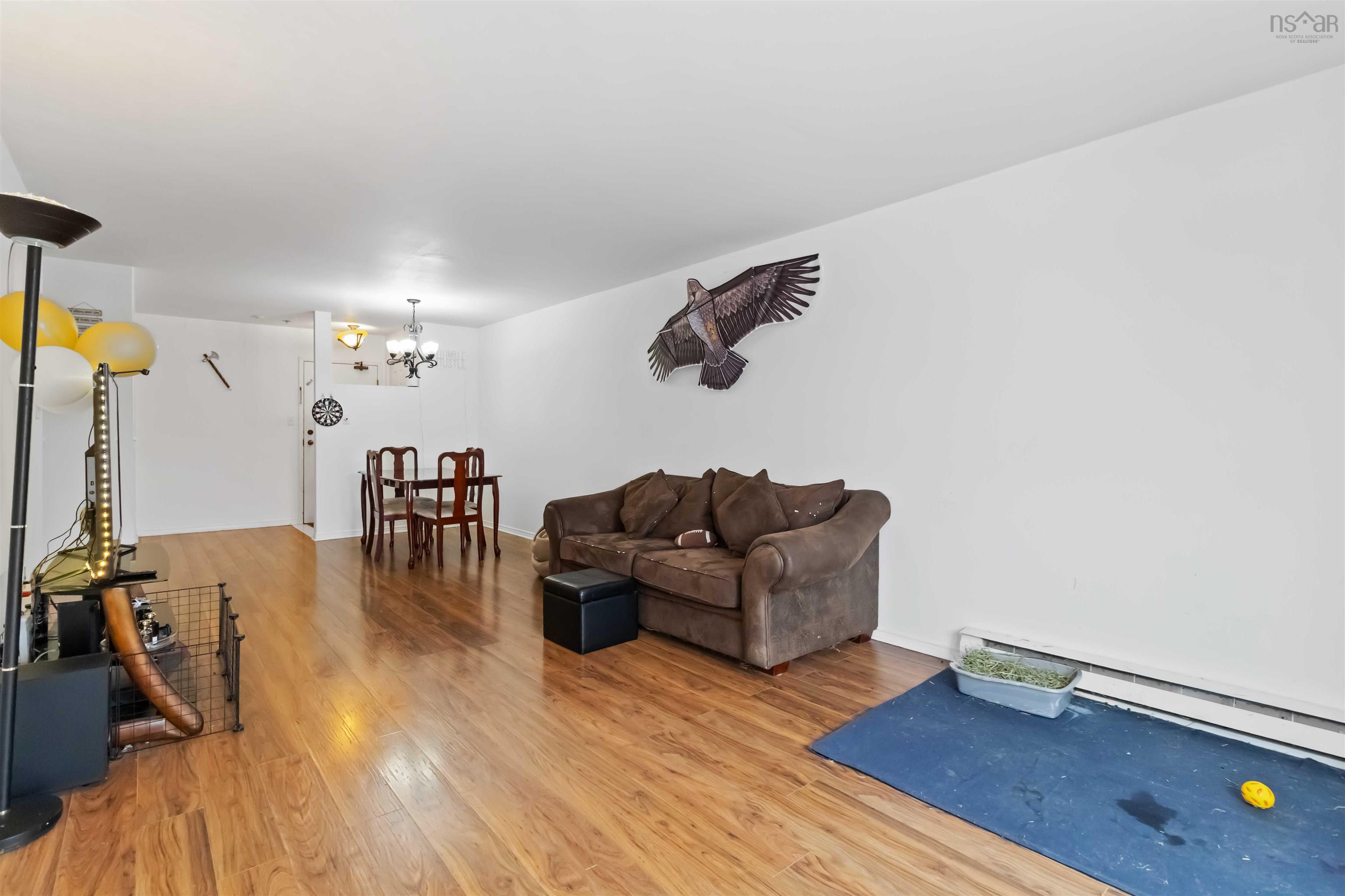 Thumbnail image for 311 93 Kearney Lake Road MLS<sup>®</sup> 202529574