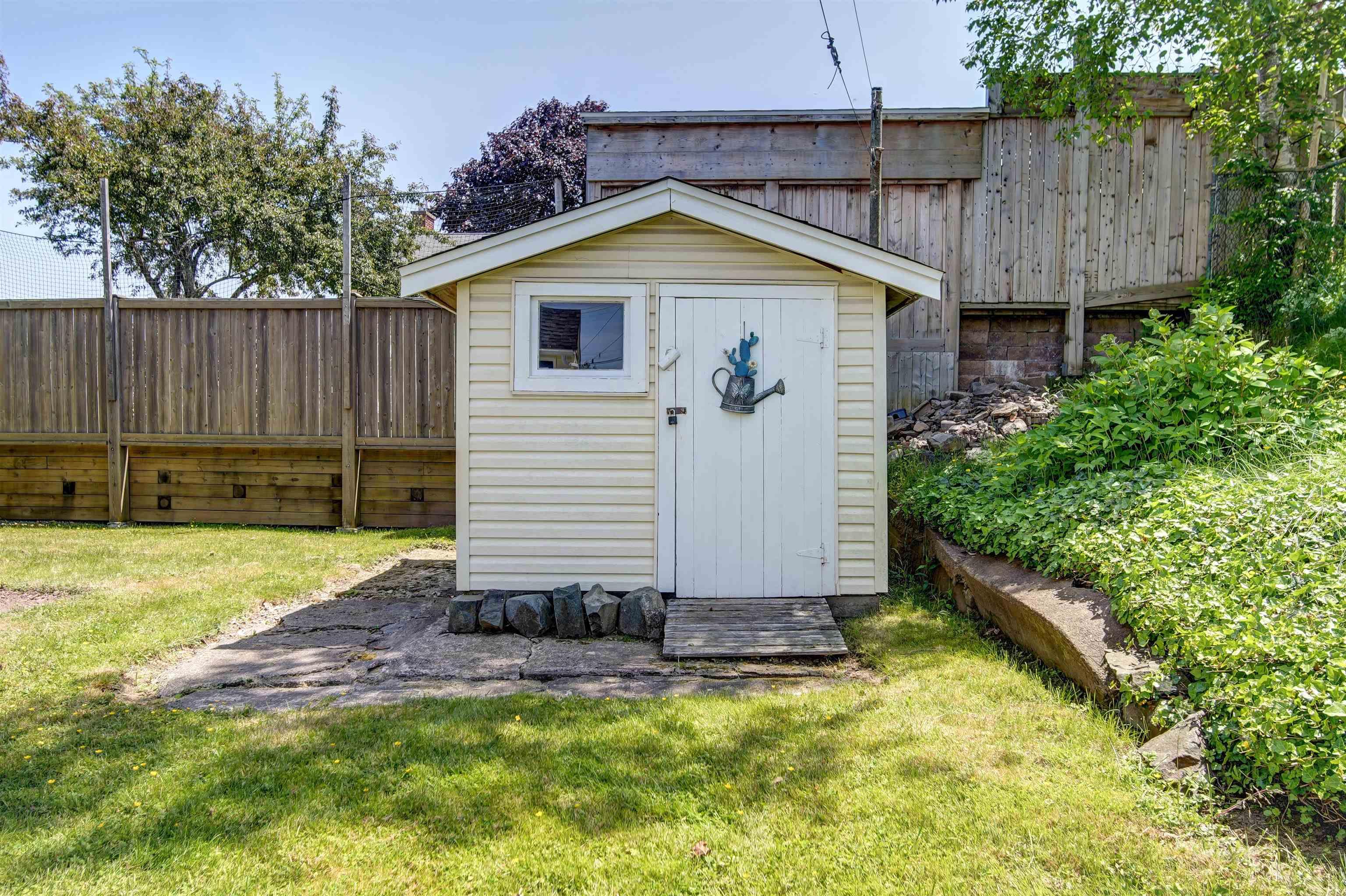 Thumbnail image for 6 Piers Avenue MLS<sup>®</sup> 202529680