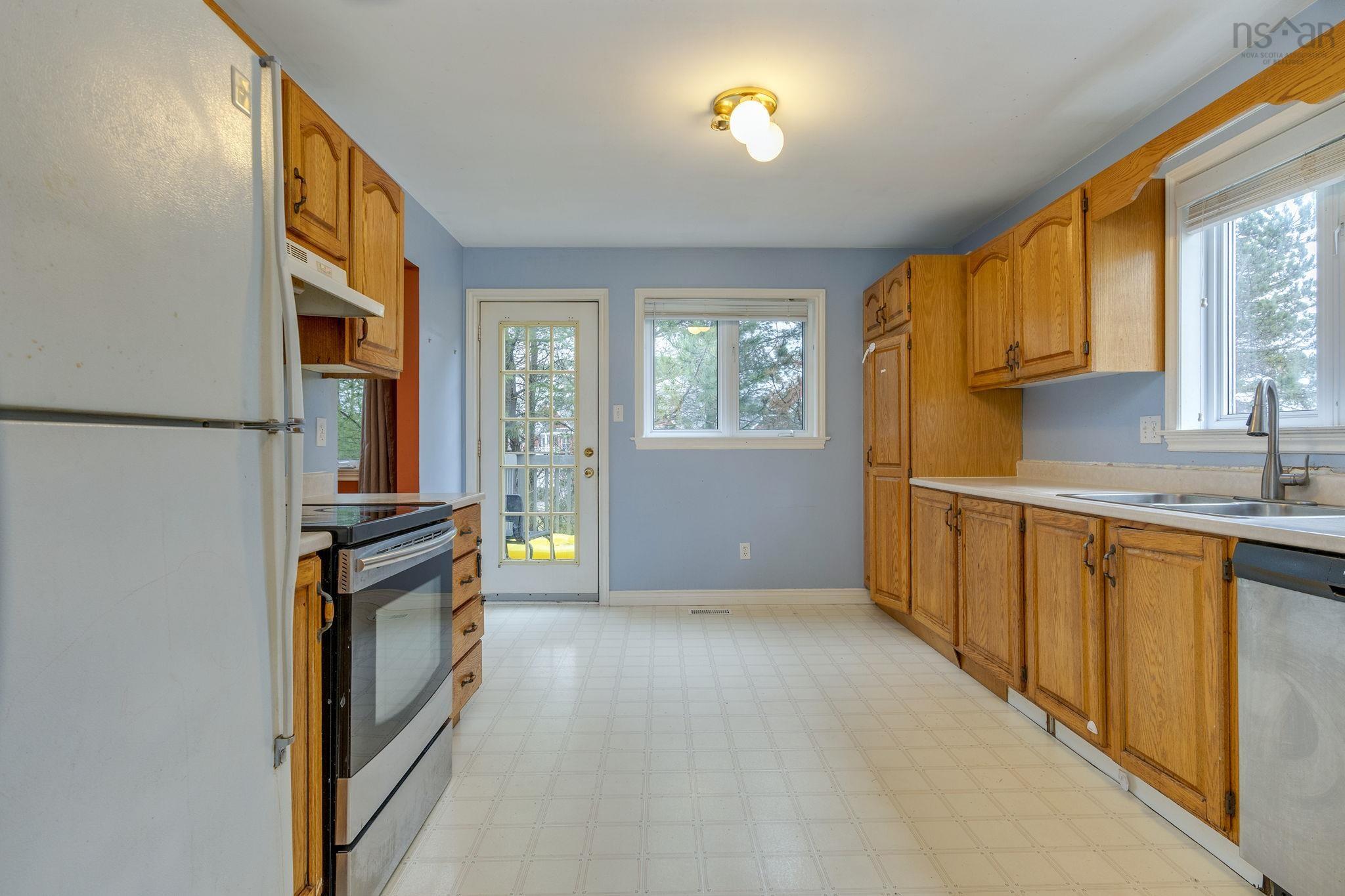 Thumbnail image for 13 Fred Keyes Court MLS<sup>®</sup> 202529692