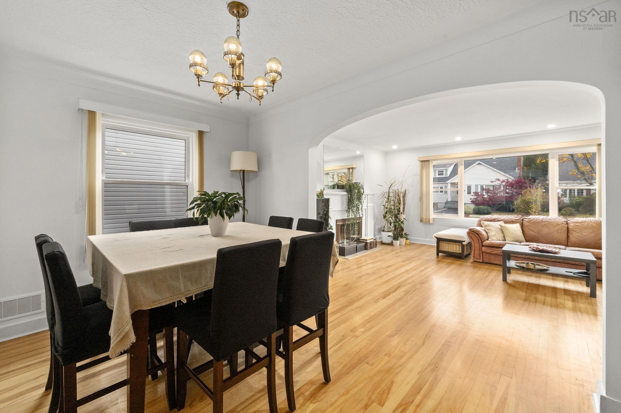 Thumbnail image for 3162 Romans Avenue MLS<sup>®</sup> 202600112