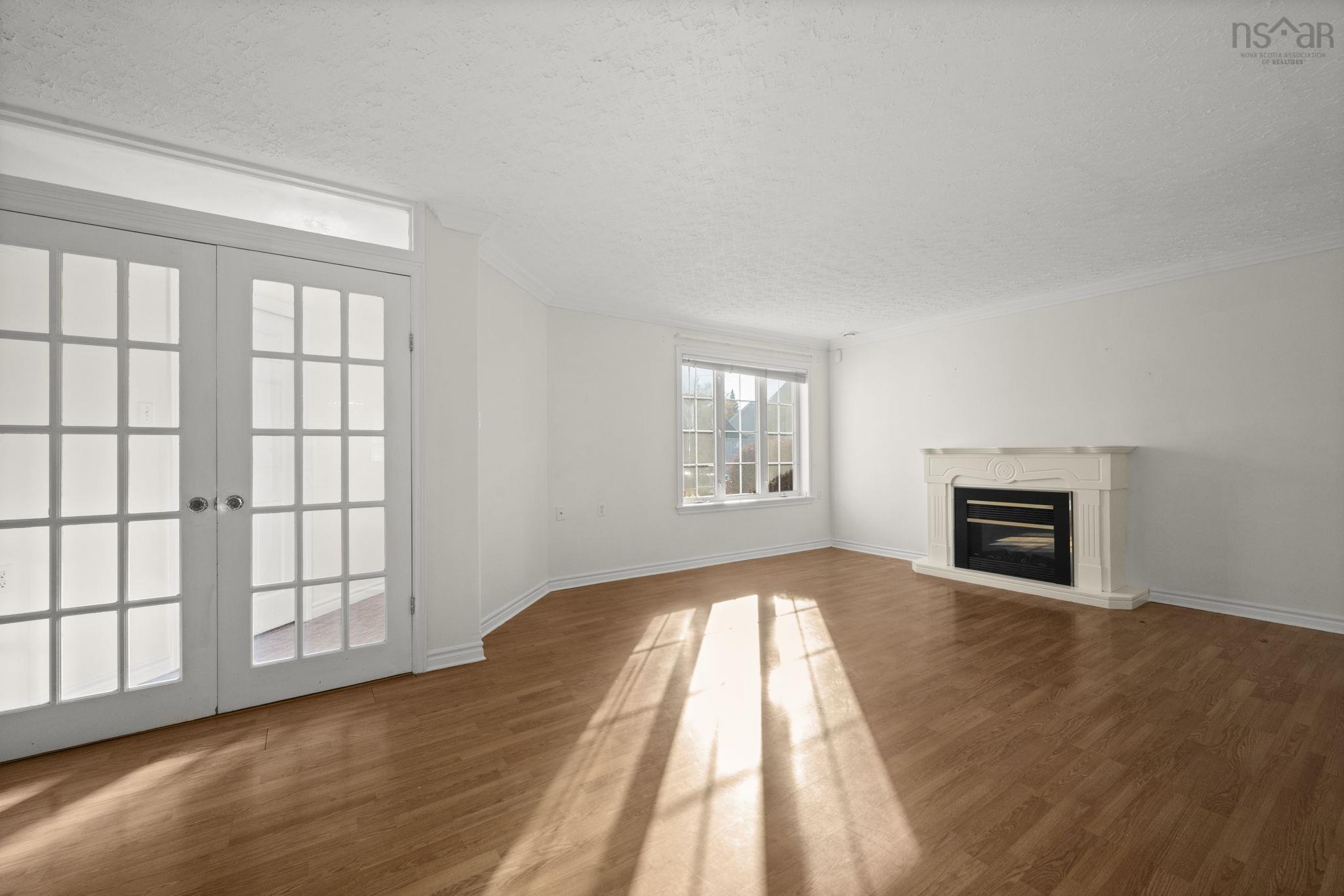 Thumbnail image for 16 White Dove Court MLS<sup>®</sup> 202600140