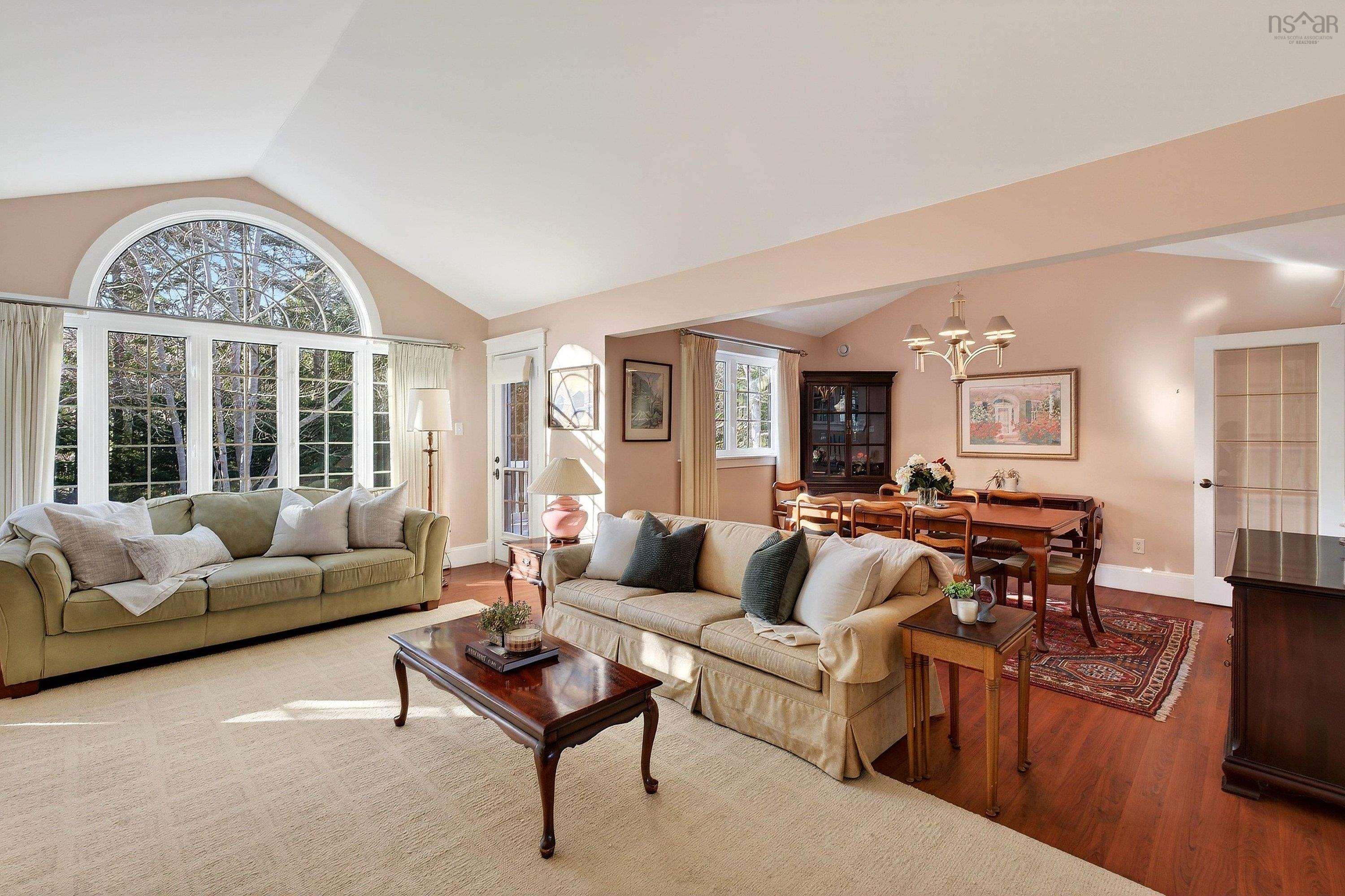 Thumbnail image for 488 Myra Road MLS<sup>®</sup> 202600389