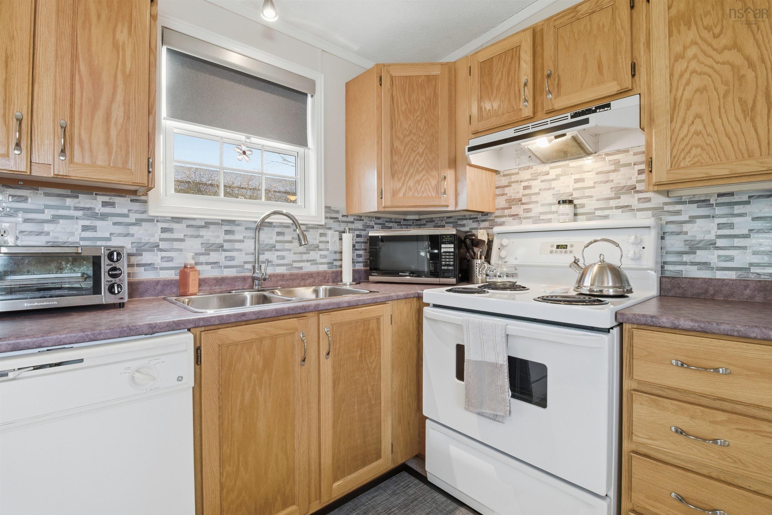 Thumbnail image for 6 Dogwood Street MLS<sup>®</sup> 202600443