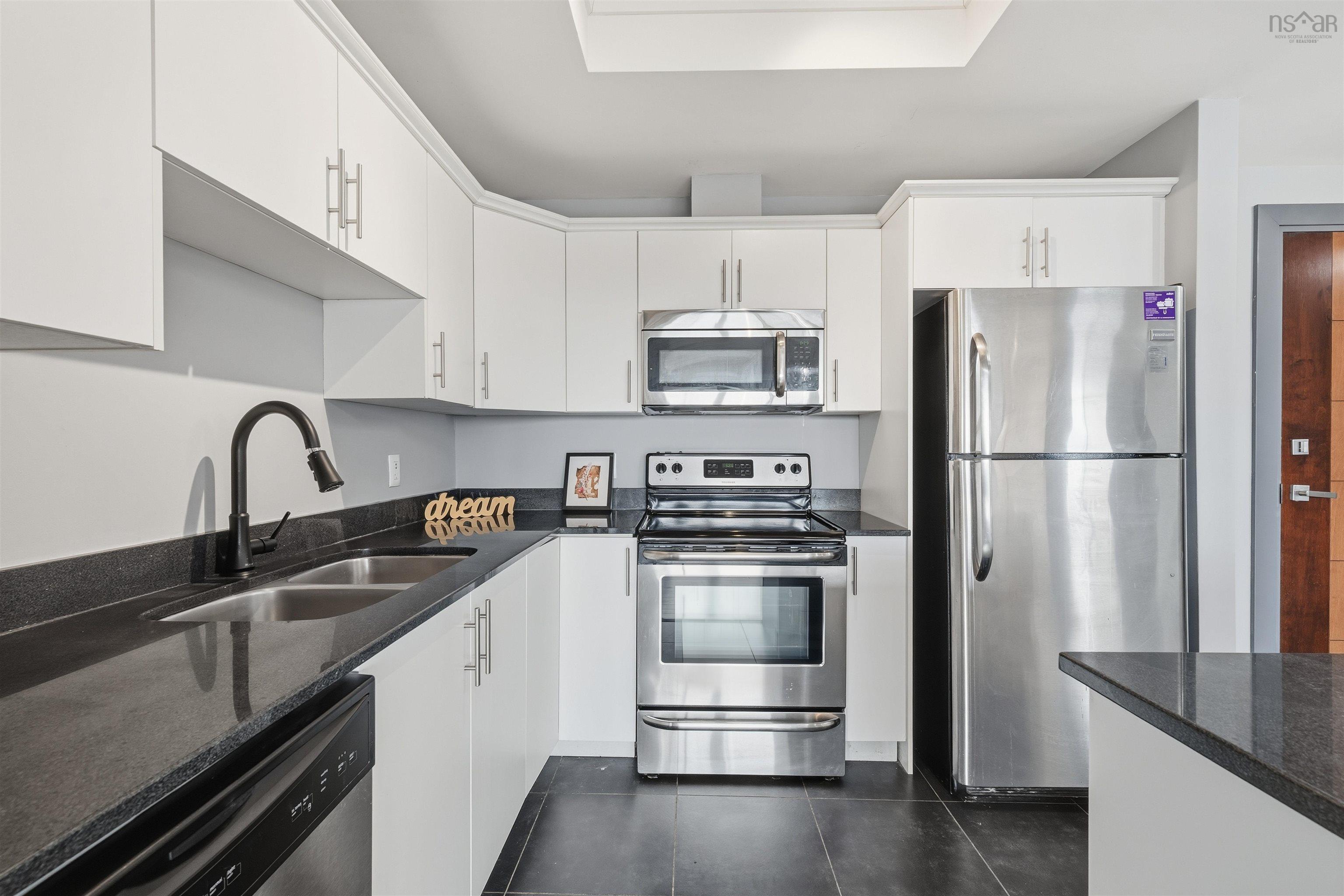 Thumbnail image for 903 3471 Dutch Village Road MLS<sup>®</sup> 202600498