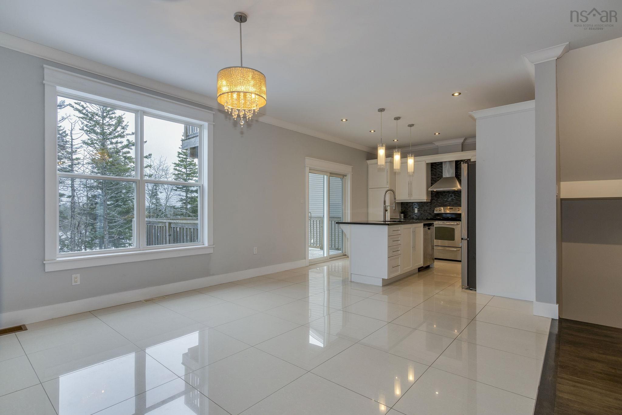 Thumbnail image for 214 Voyageur Way MLS<sup>®</sup> 202600681