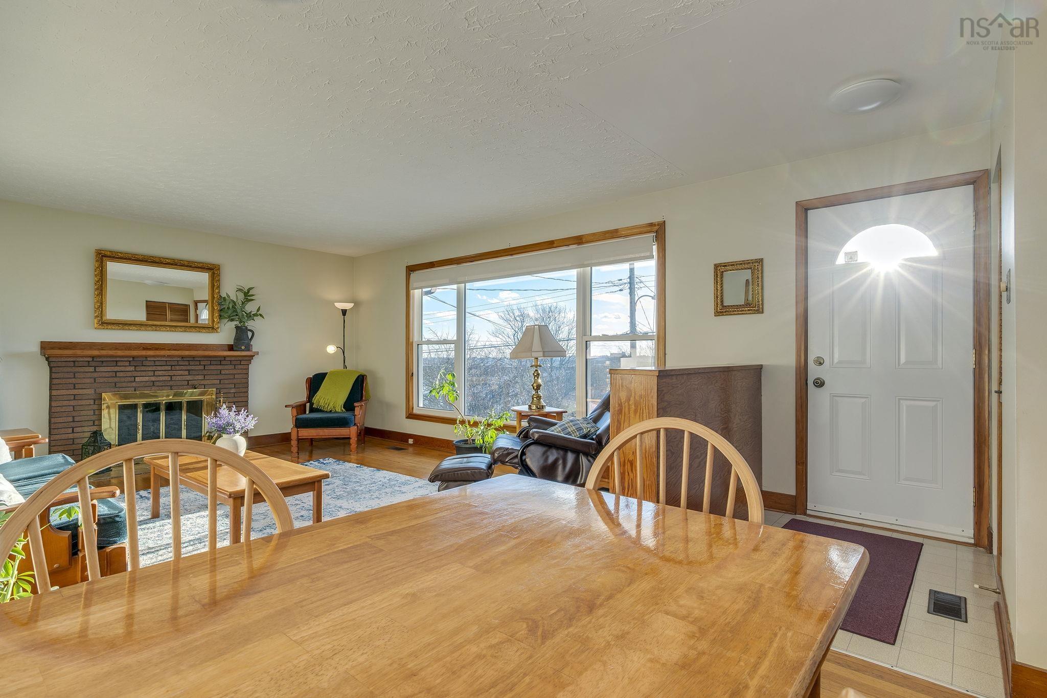 Thumbnail image for 31 Booth Street MLS<sup>®</sup> 202600739