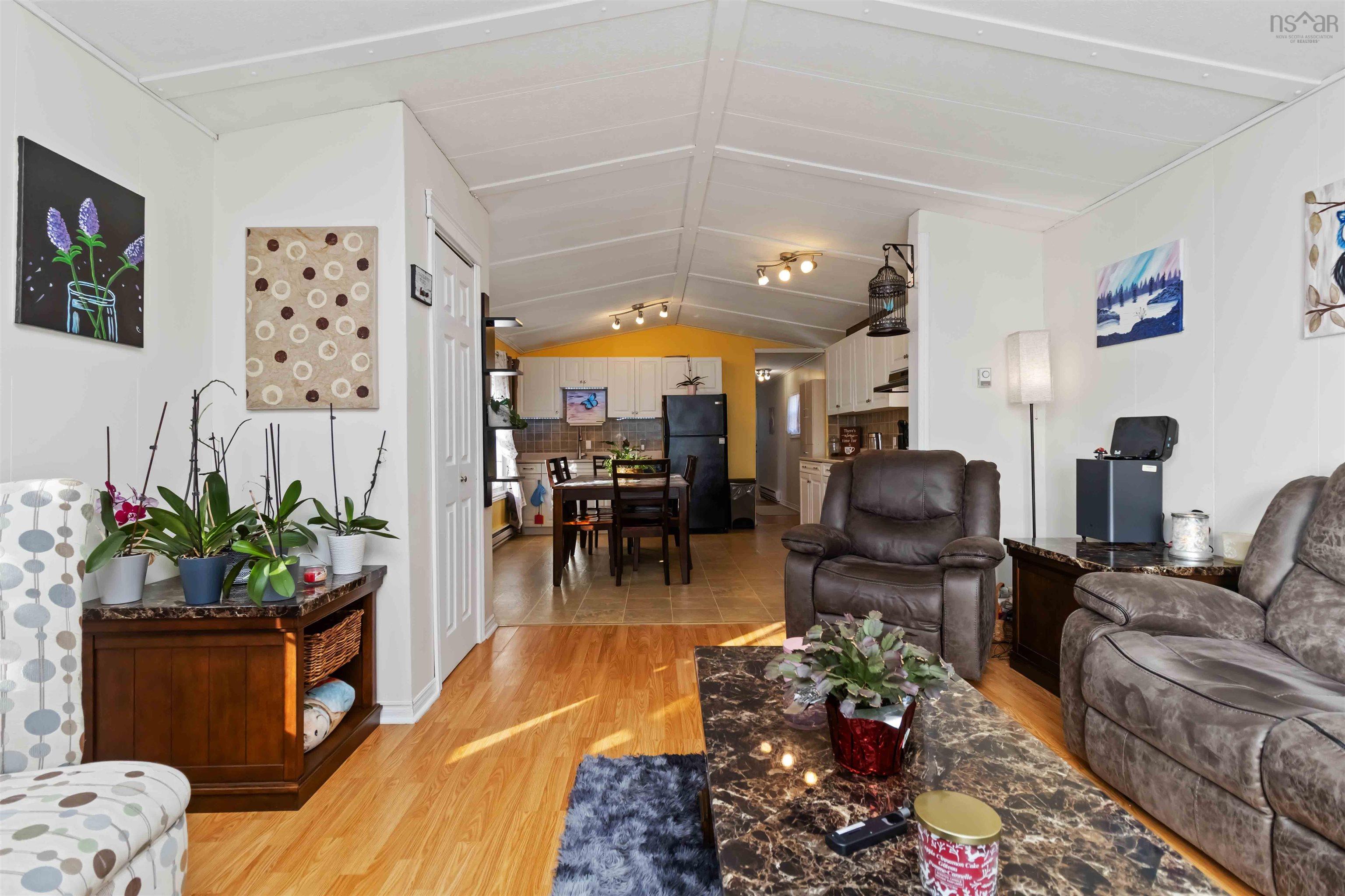 Thumbnail image for 2 Stanley Street MLS<sup>®</sup> 202600820