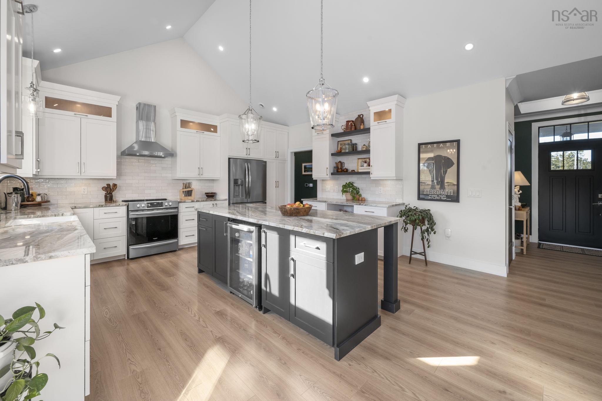 Thumbnail image for 628 Sandwick Drive MLS<sup>®</sup> 202600833