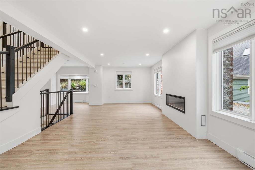 Thumbnail image for 680 Shore Drive MLS<sup>®</sup> 202600944