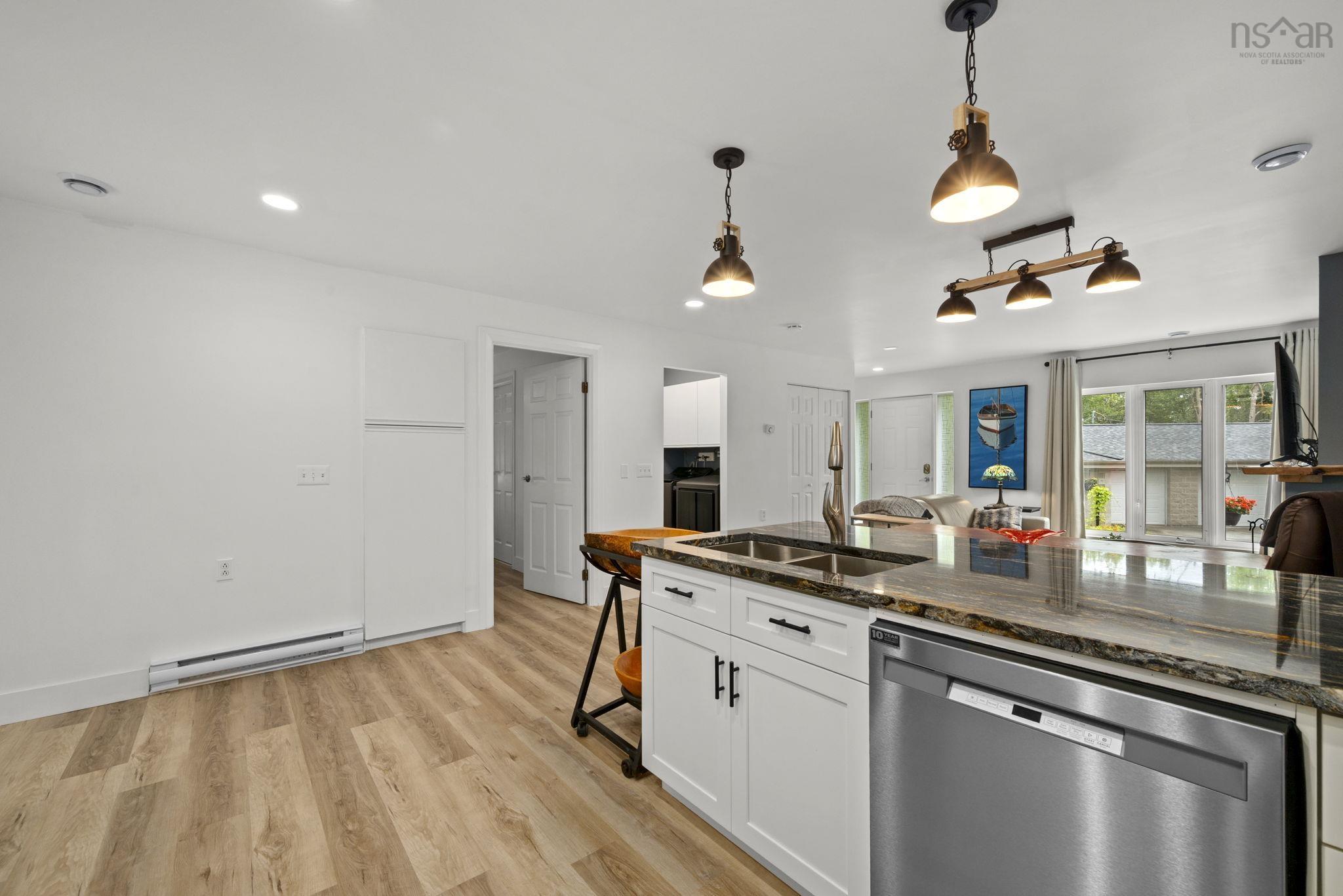 Thumbnail image for 31-33 Birch Grove MLS<sup>®</sup> 202600953