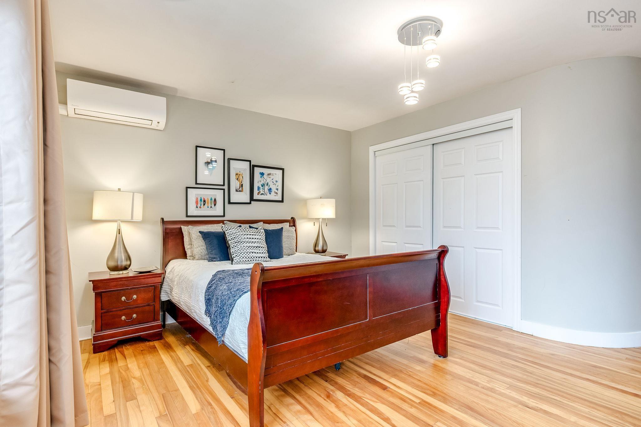 Thumbnail image for 37 Sherbrooke Drive MLS<sup>®</sup> 202601158