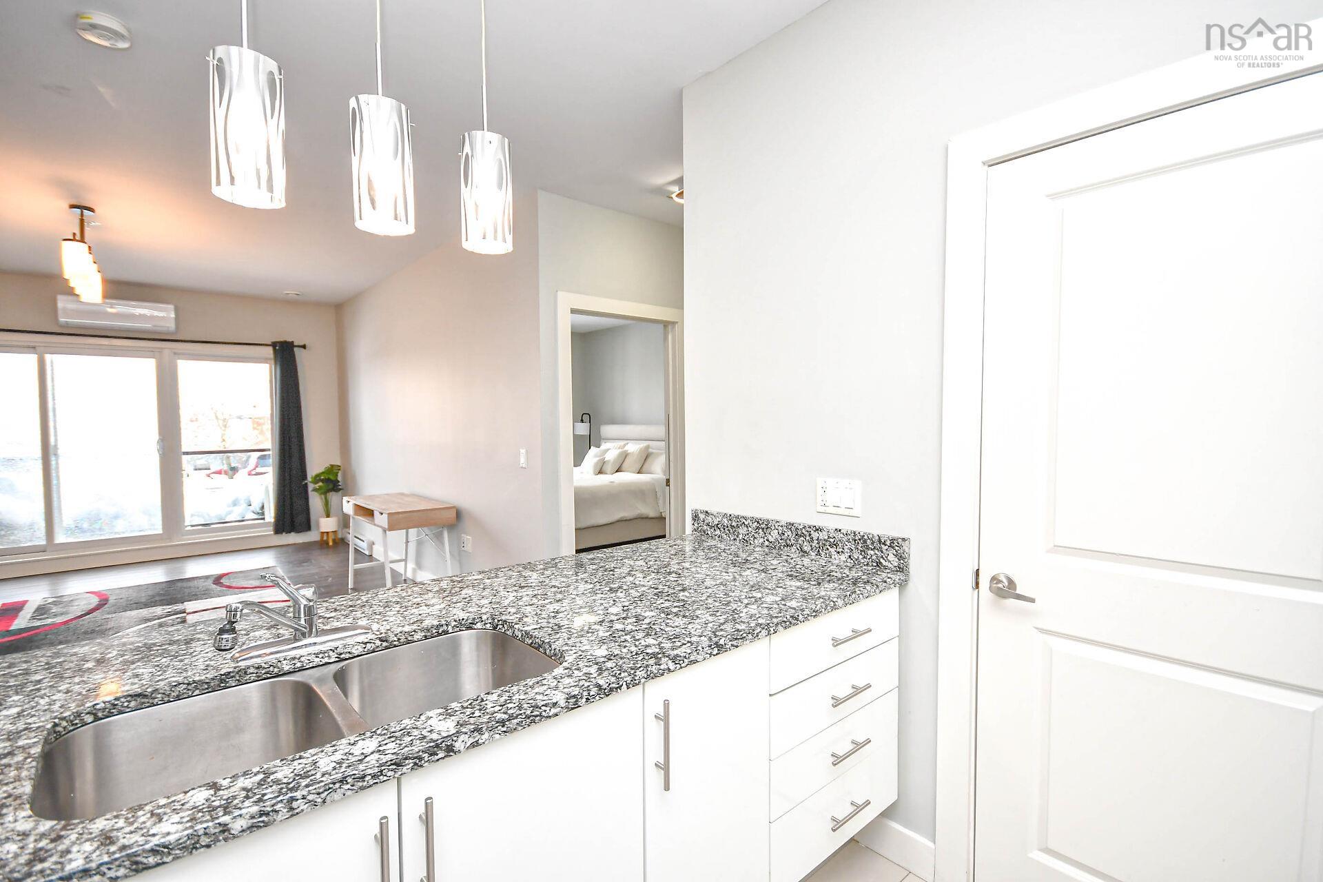 Thumbnail image for 101 119 Walker Avenue MLS<sup>®</sup> 202601233