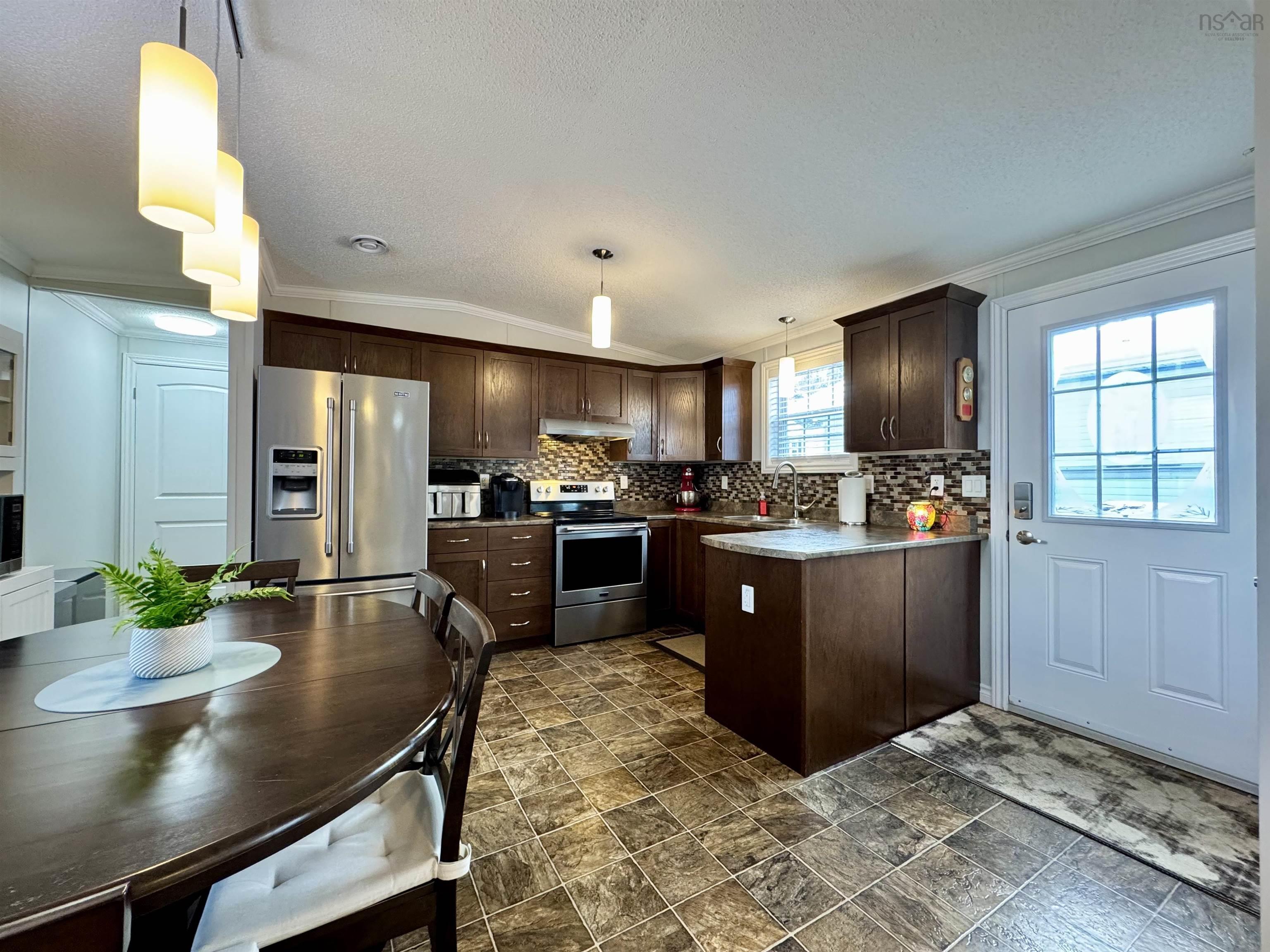 Thumbnail image for 14 Sharon Drive MLS<sup>®</sup> 202601337