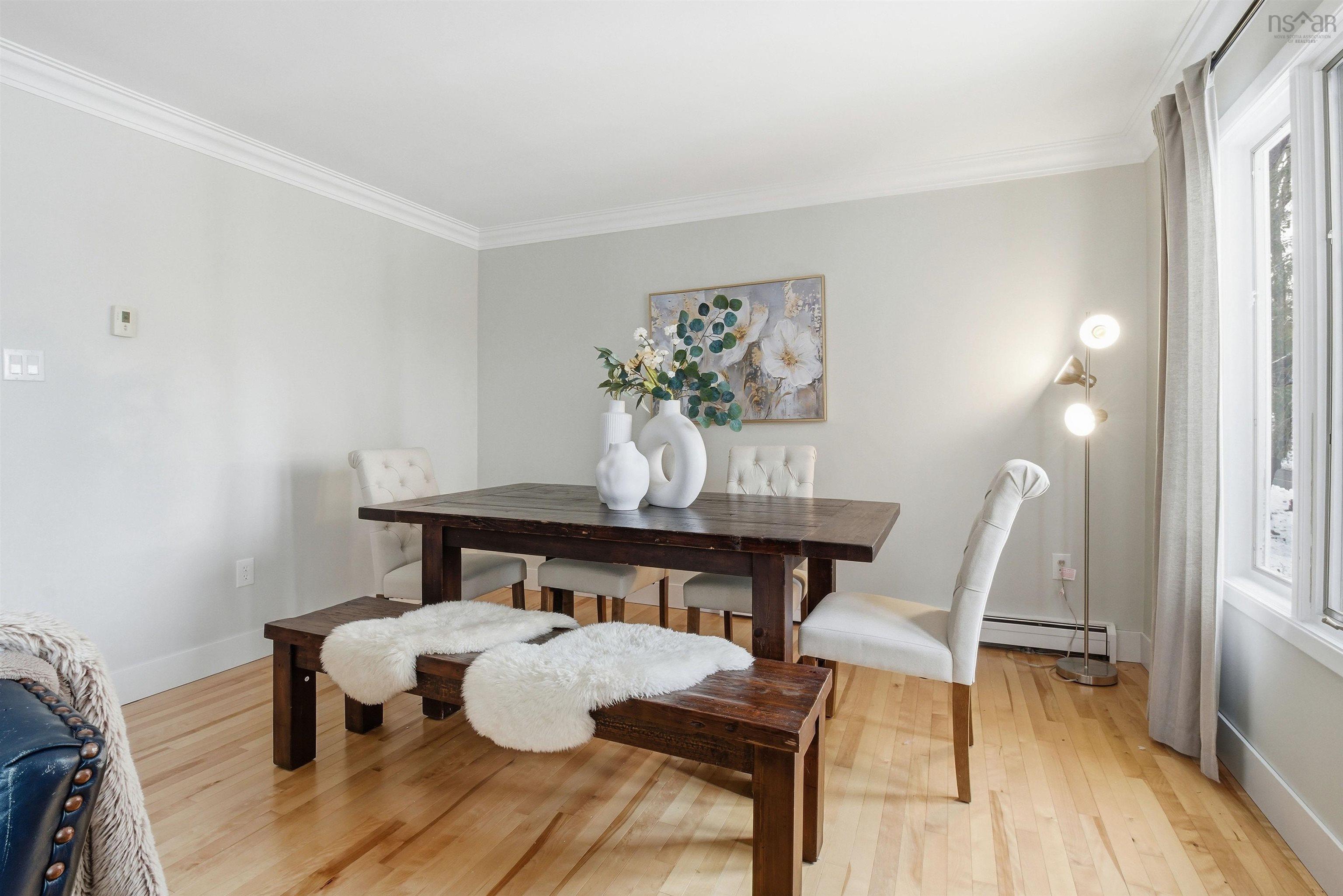 Thumbnail image for 880 Shore Drive MLS<sup>®</sup> 202601391