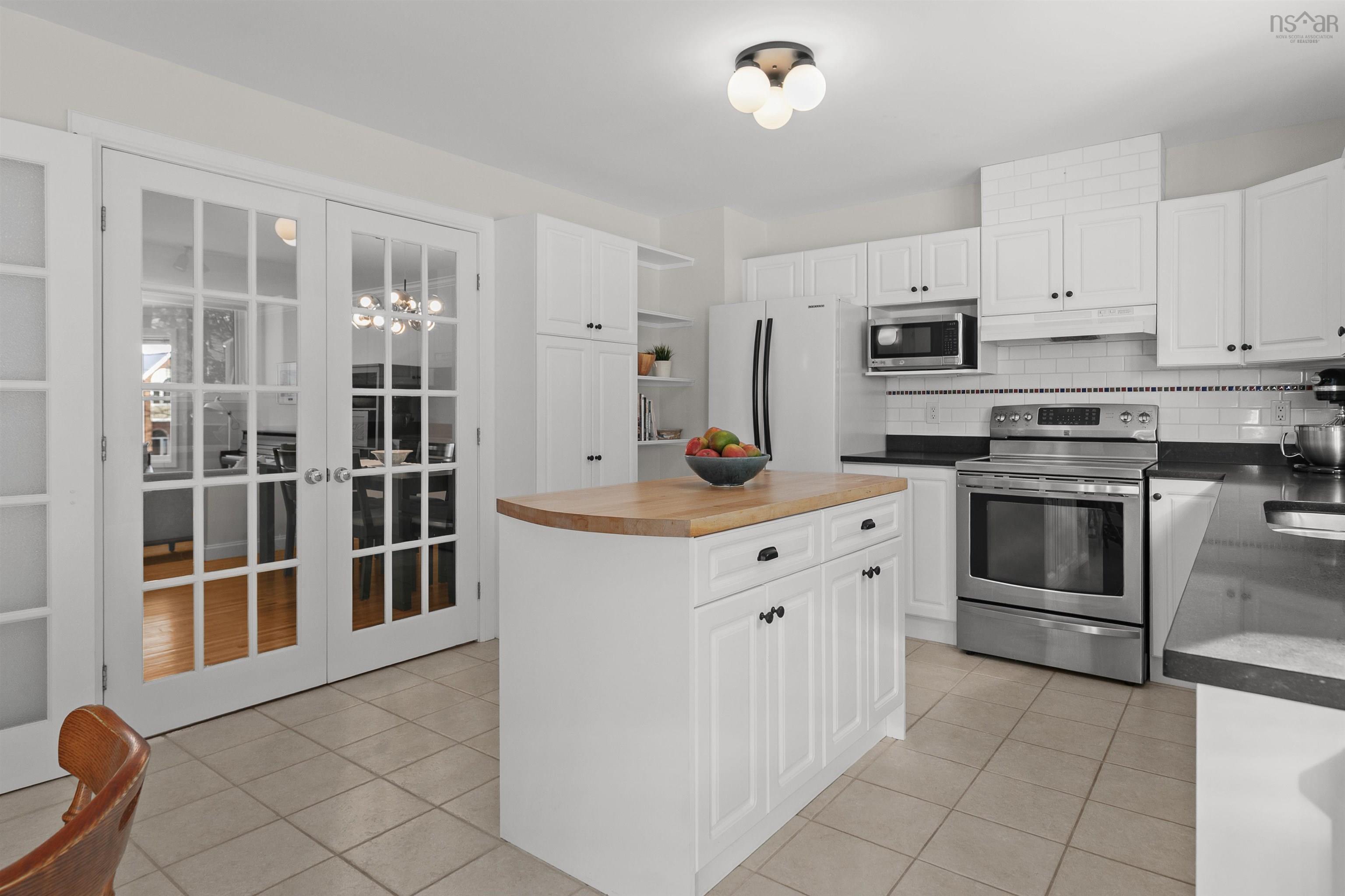 Thumbnail image for 100 Anchor Drive MLS<sup>®</sup> 202601540