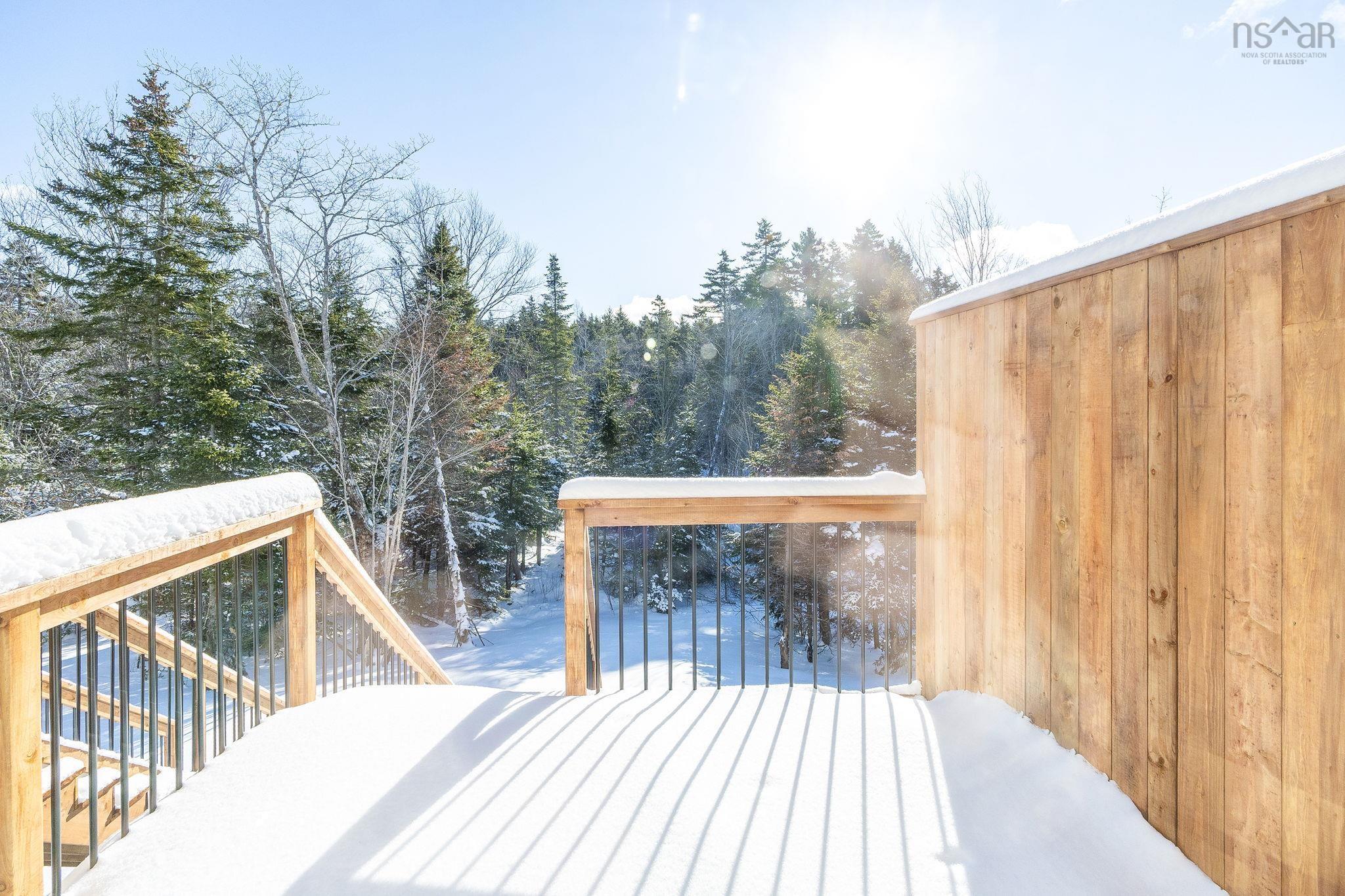 Thumbnail image for SMD-6B 50 Simona Drive MLS<sup>®</sup> 202601736