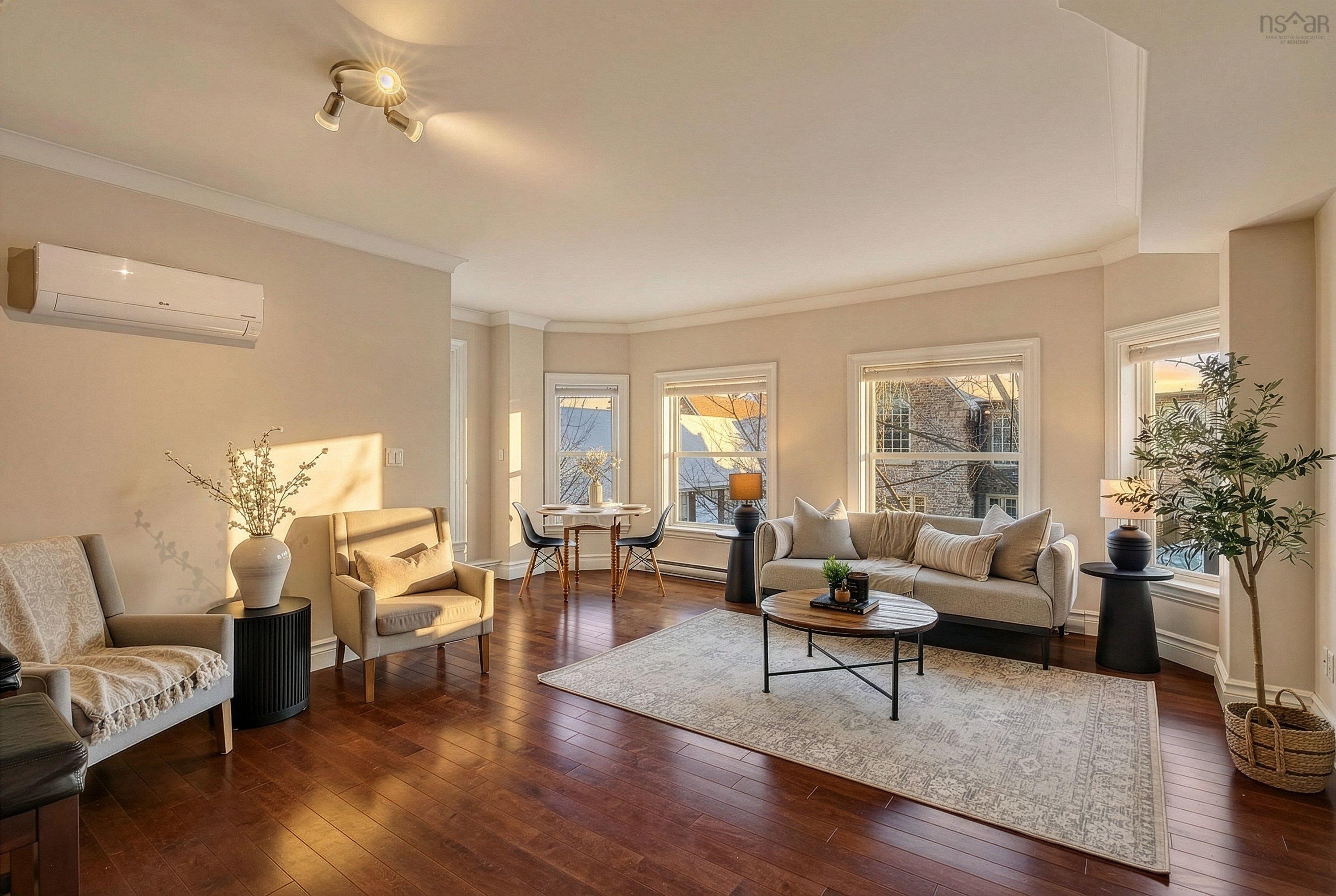 Thumbnail image for 302 1270 Oxford Street MLS<sup>®</sup> 202601744