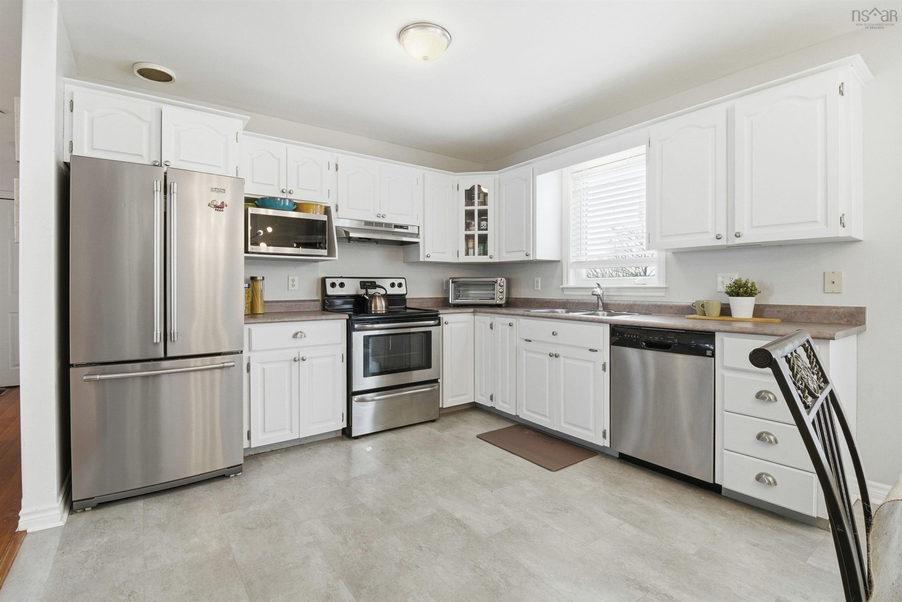 Thumbnail image for 62 Bucheron Crescent MLS<sup>®</sup> 202601753