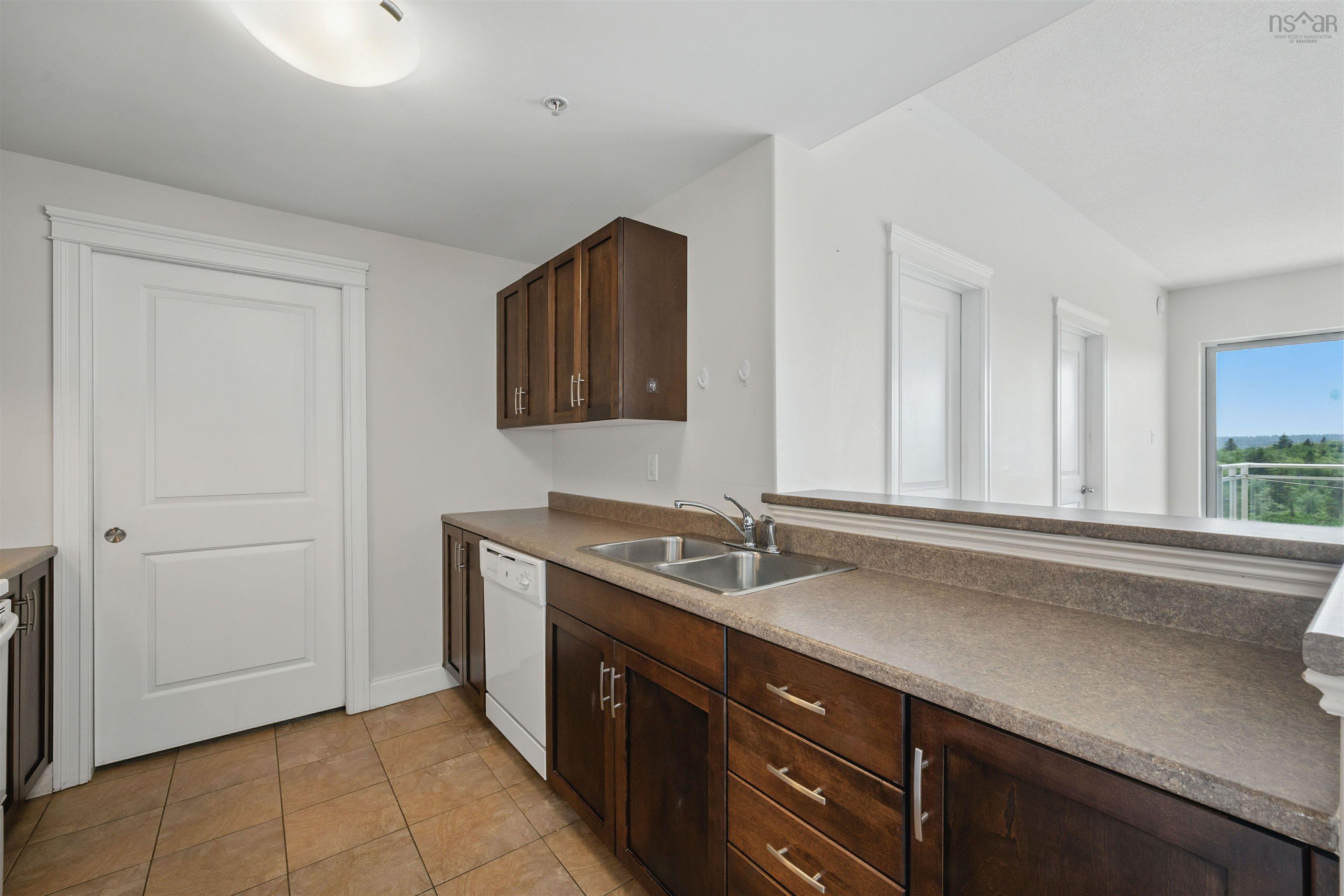 Thumbnail image for 307 60 Walter  Havill Drive MLS<sup>®</sup> 202601847