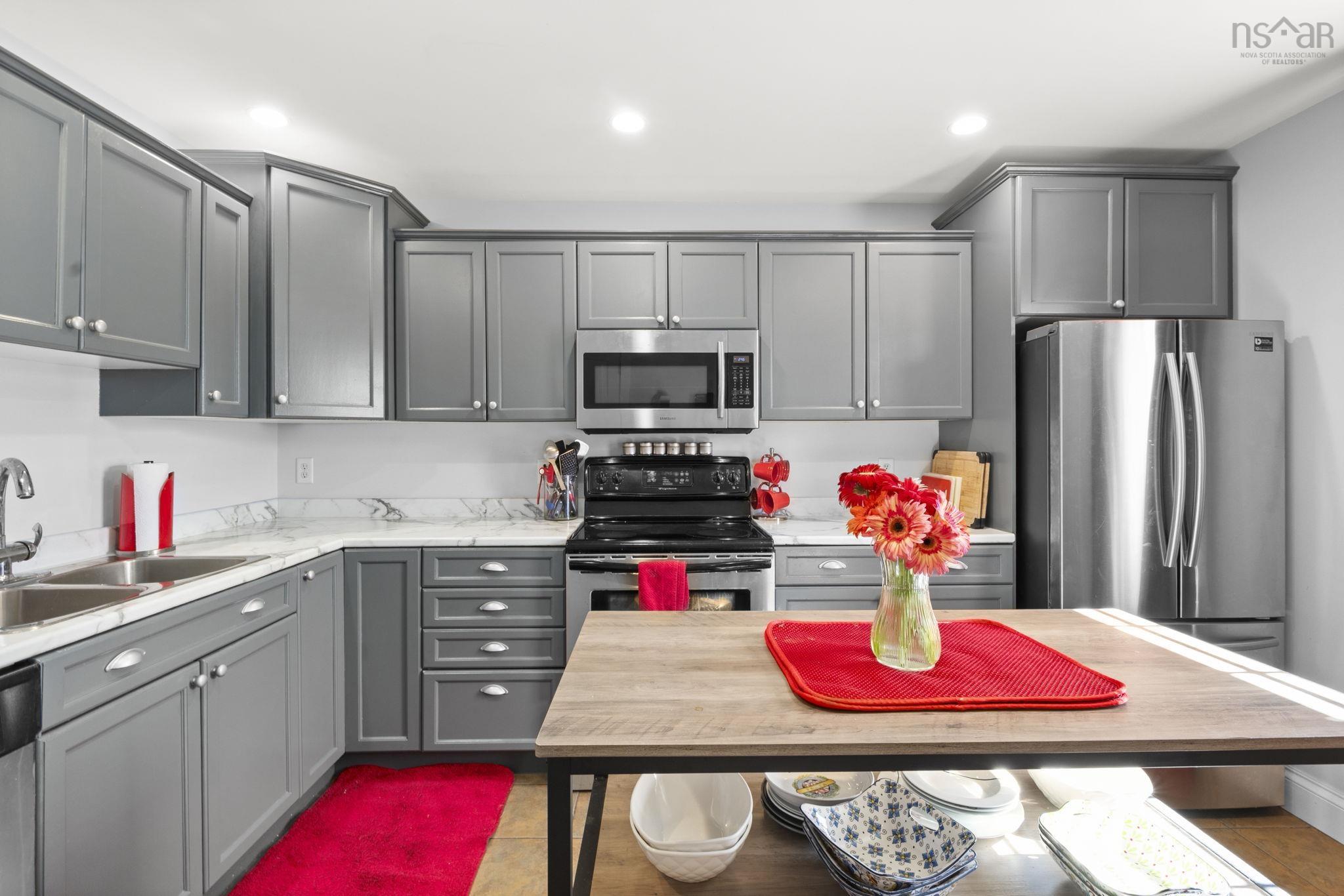 Thumbnail image for 25 Middle Street MLS<sup>®</sup> 202602054