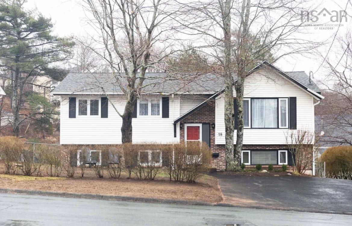 Thumbnail image for 18 Sunnyvale Crescent MLS<sup>®</sup> 202602091