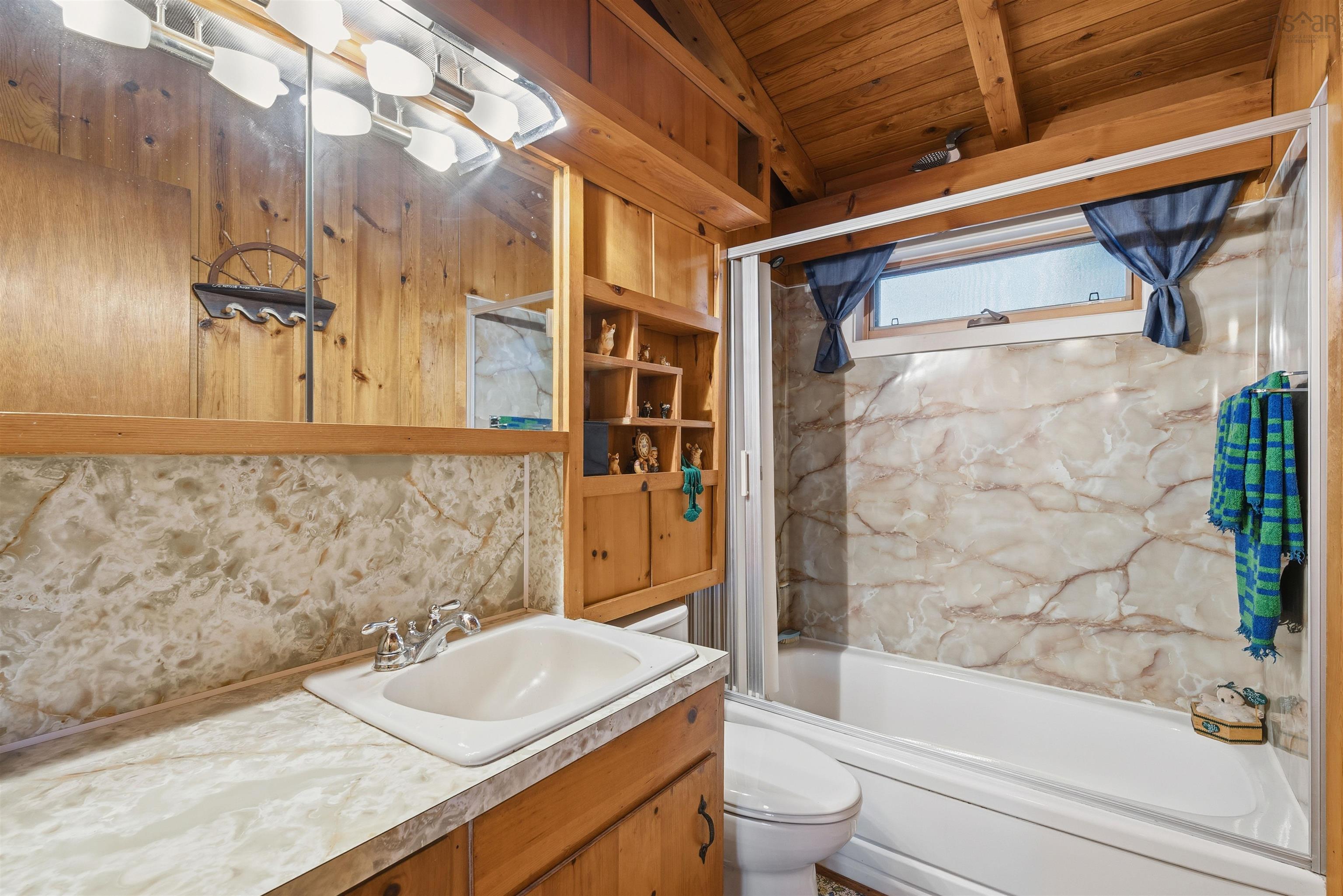 Thumbnail image for 8278 St Margarets Bay Road MLS<sup>®</sup> 202602198