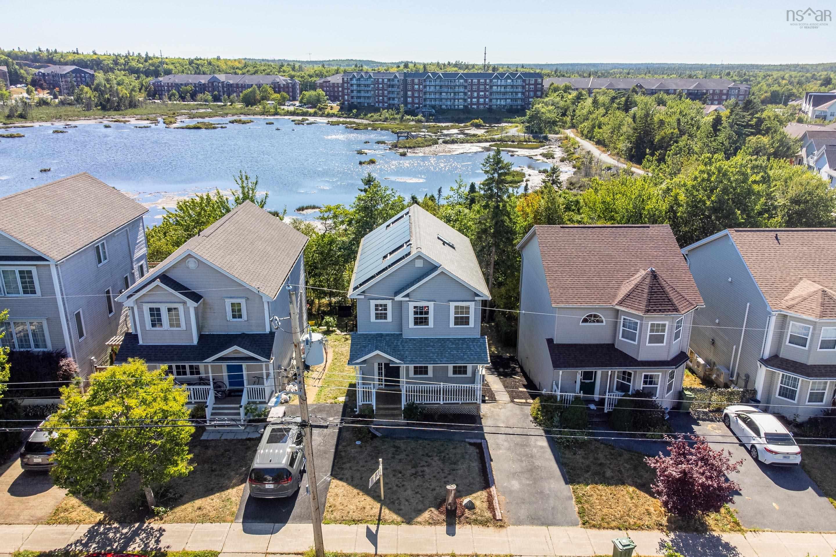 Thumbnail image for 73 Red Fern Terrace MLS<sup>®</sup> 202602226