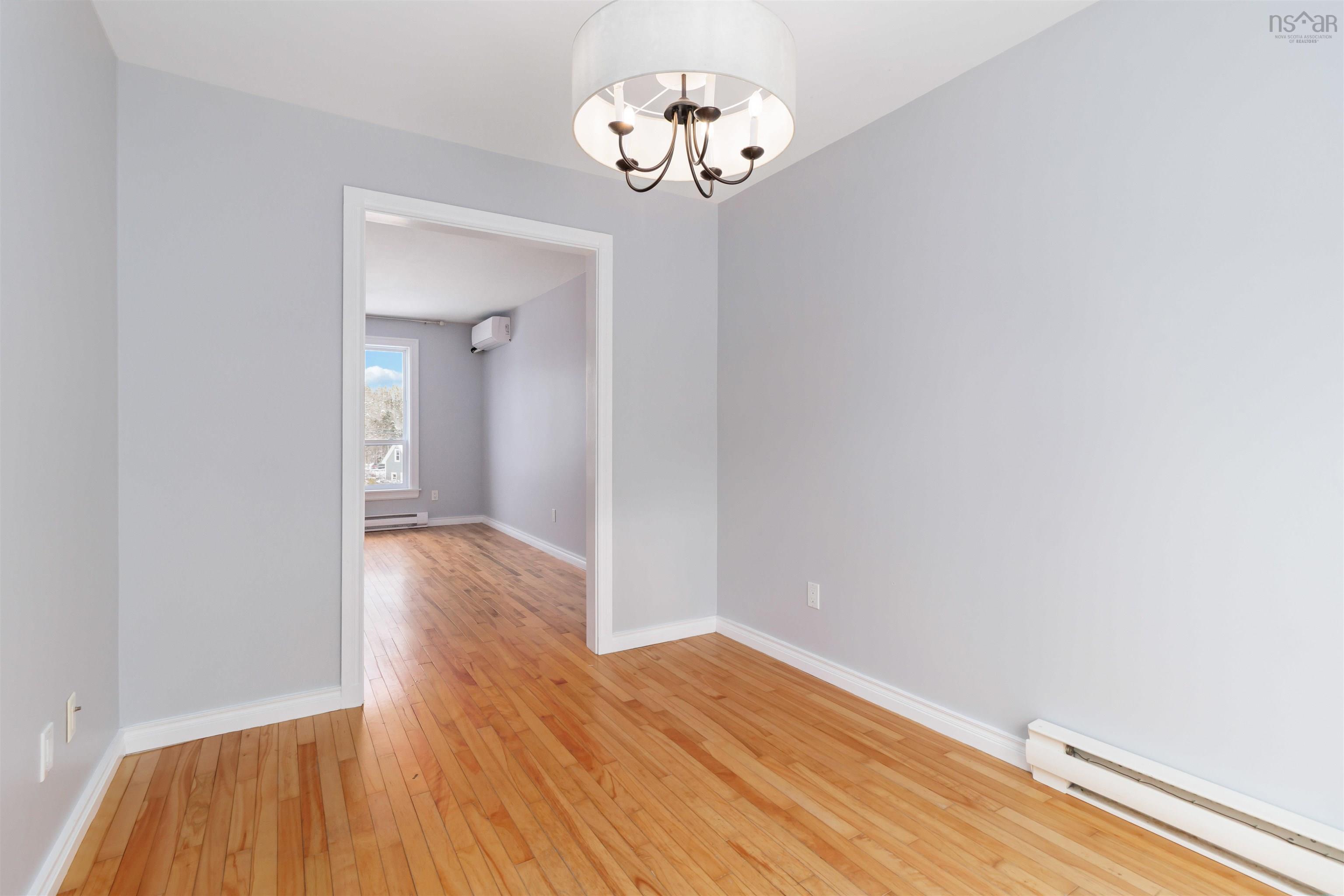 Thumbnail image for 5 Rosewood Avenue MLS<sup>®</sup> 202602245