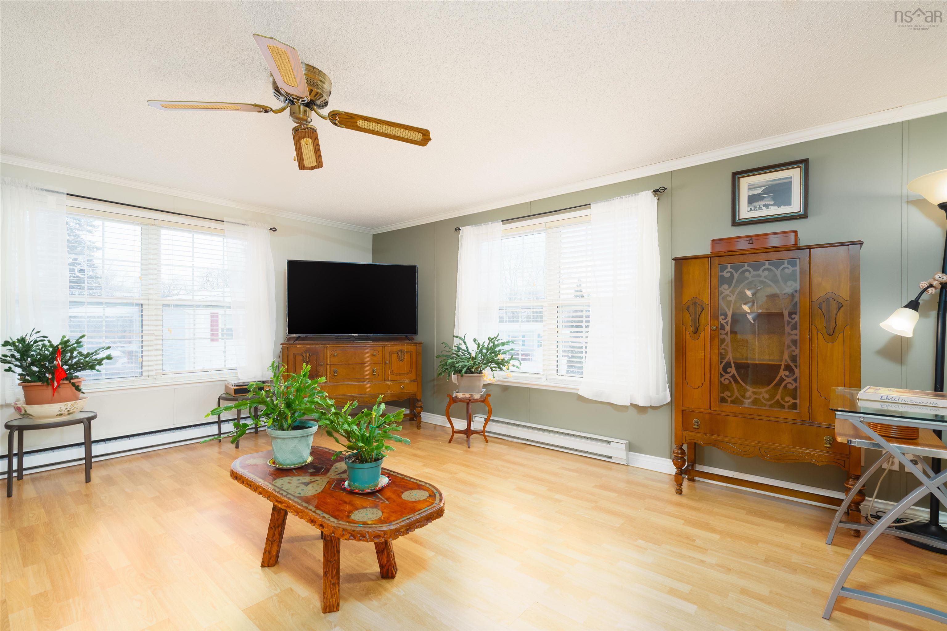 Thumbnail image for 9 Ninth Street MLS<sup>®</sup> 202602255