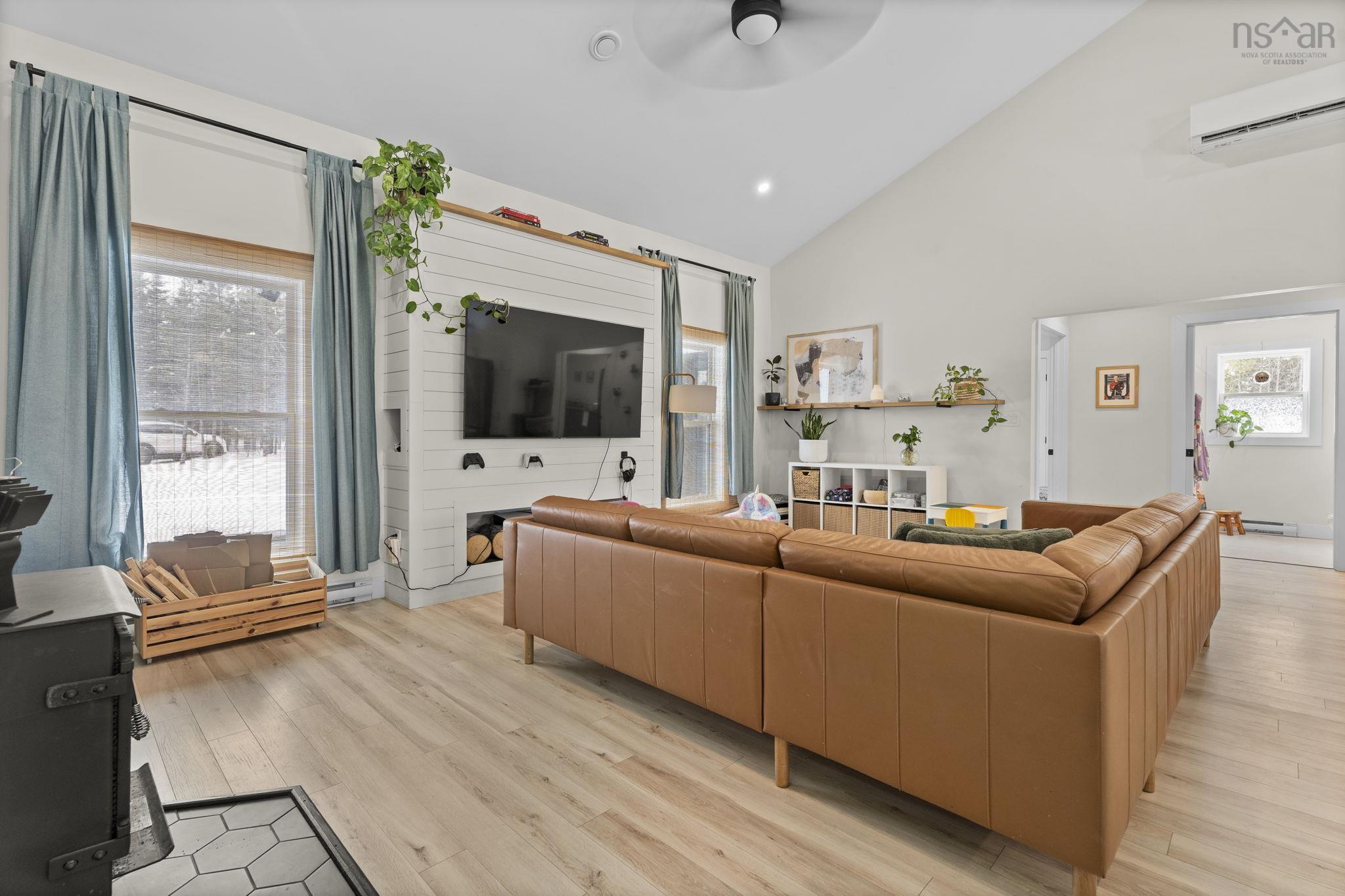 Thumbnail image for 20 Sunview Crescent MLS<sup>®</sup> 202602512