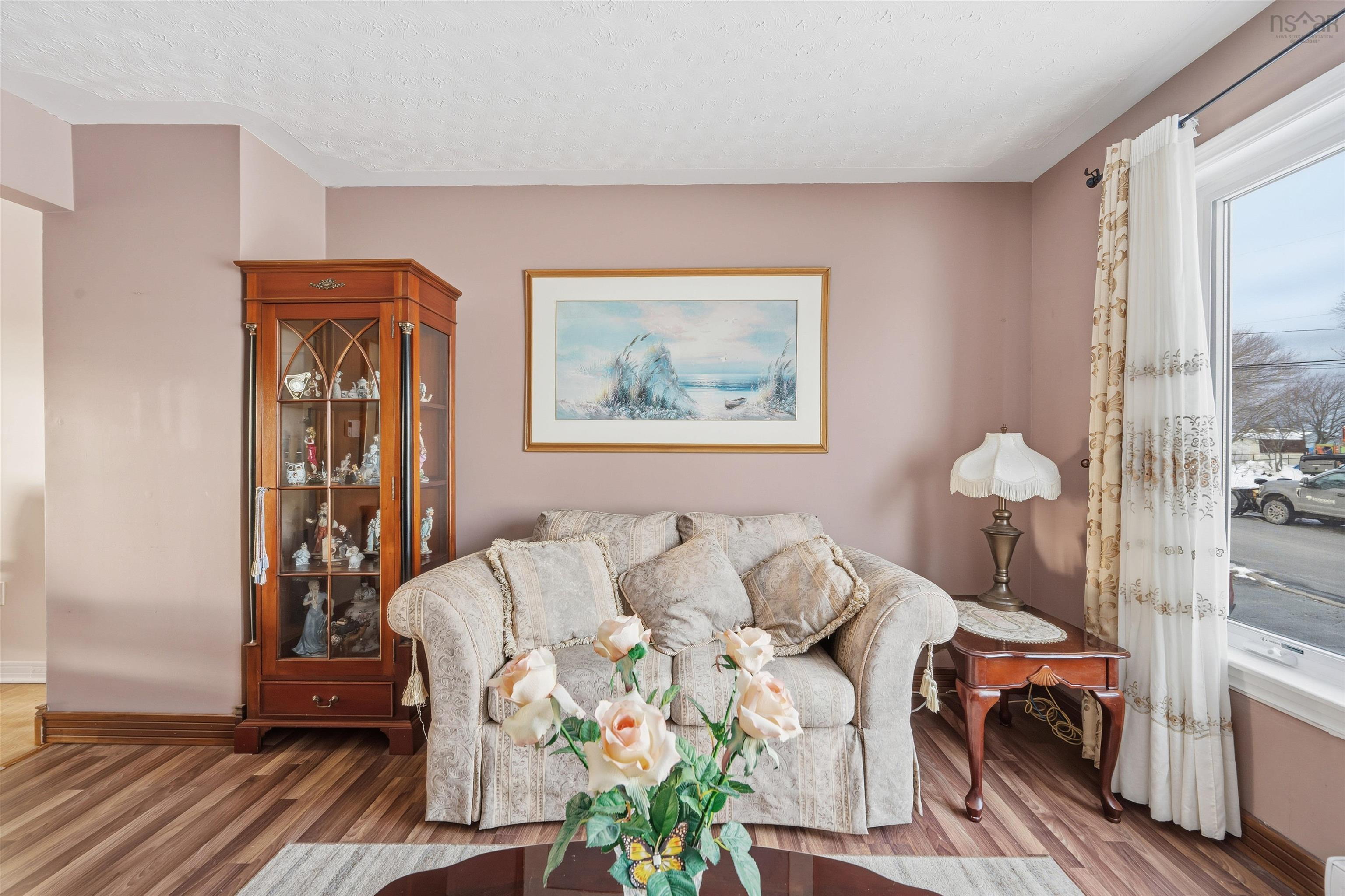 Thumbnail image for 34 Inglewood Crescent MLS<sup>®</sup> 202602553