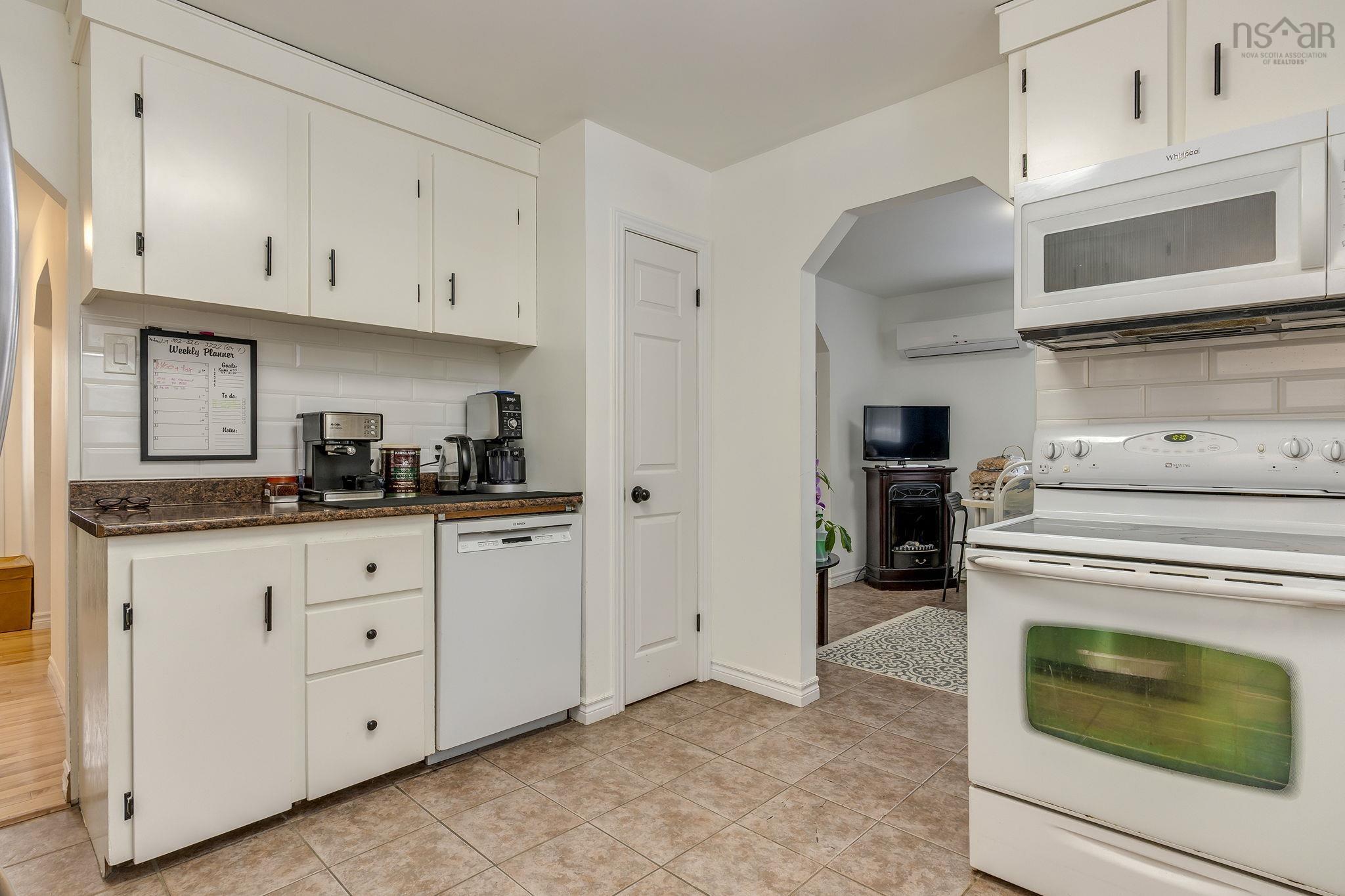 Thumbnail image for 27 James Street MLS<sup>®</sup> 202602651