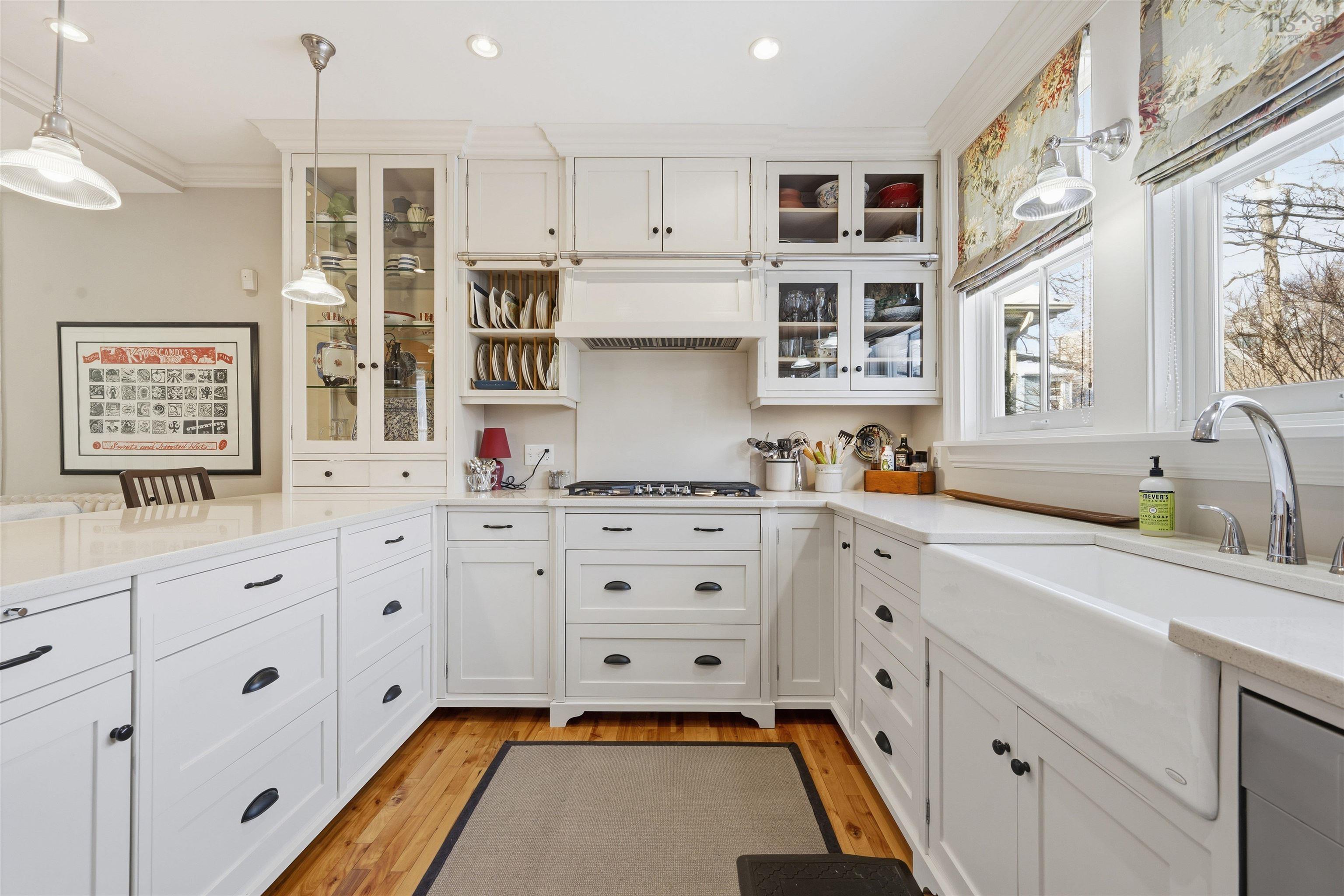 Thumbnail image for 6051 South Street MLS<sup>®</sup> 202602780