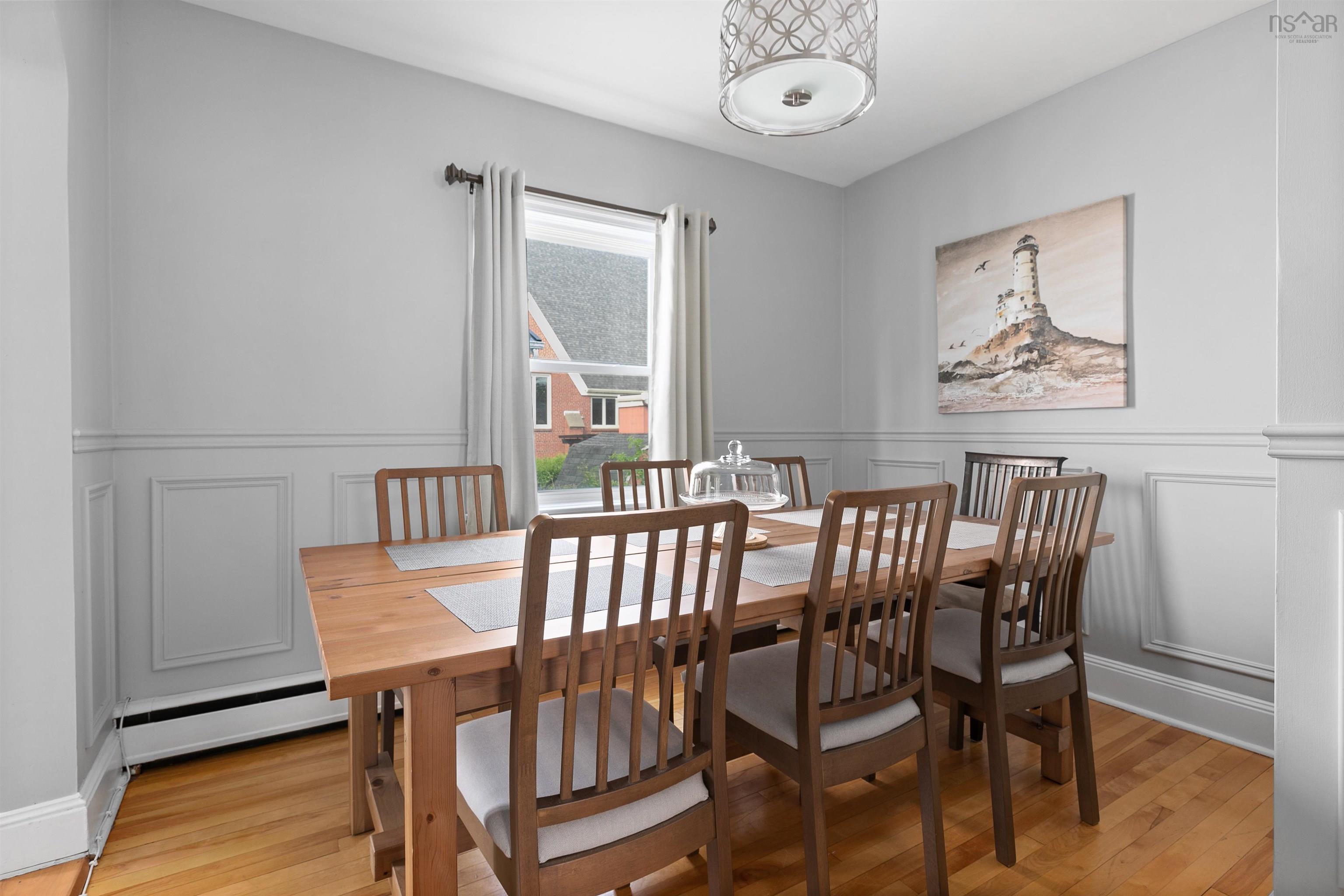 Thumbnail image for 6571 Young Street MLS<sup>®</sup> 202602833