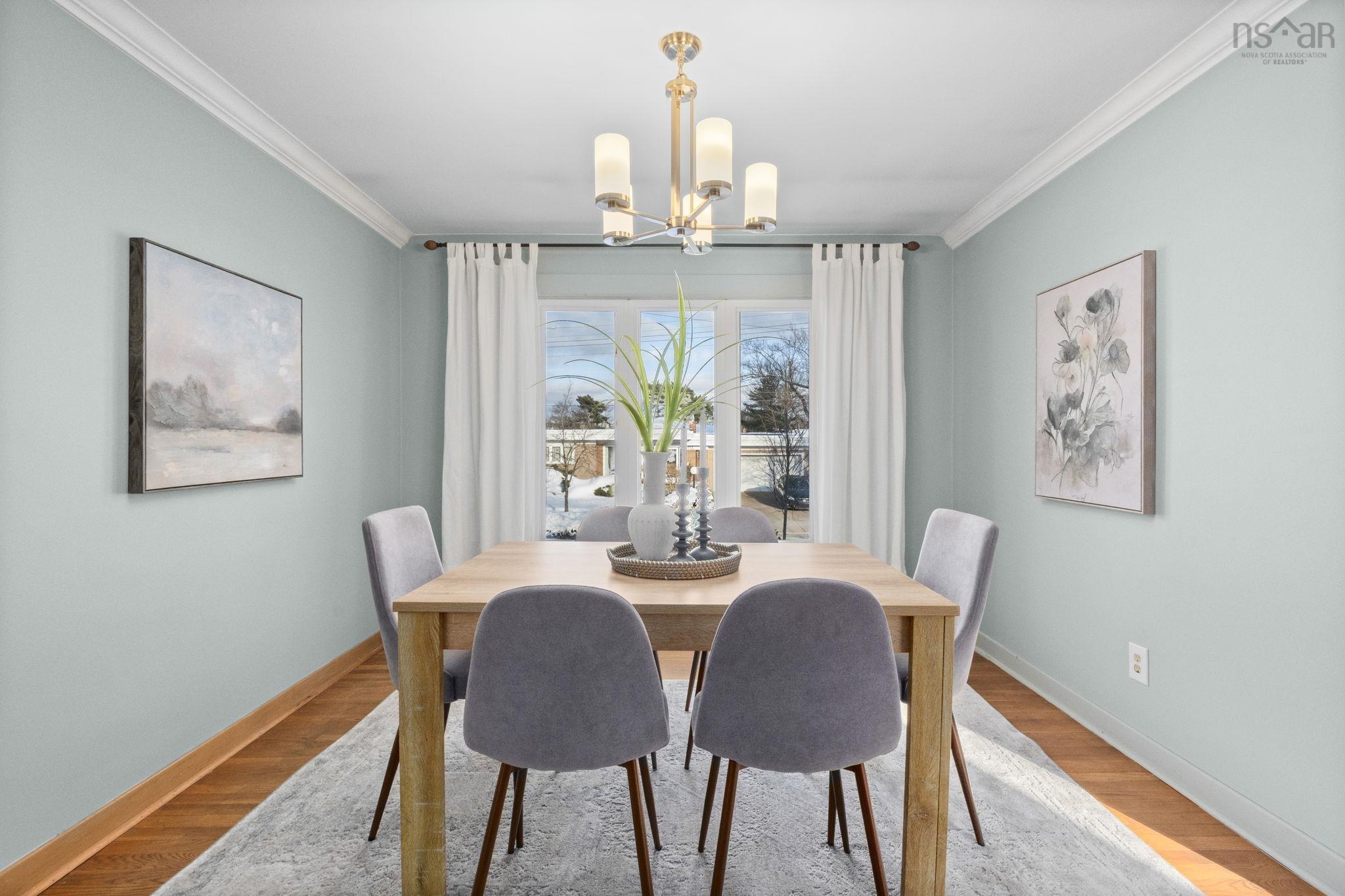 Thumbnail image for 7082 Murdoch Avenue MLS<sup>®</sup> 202603044