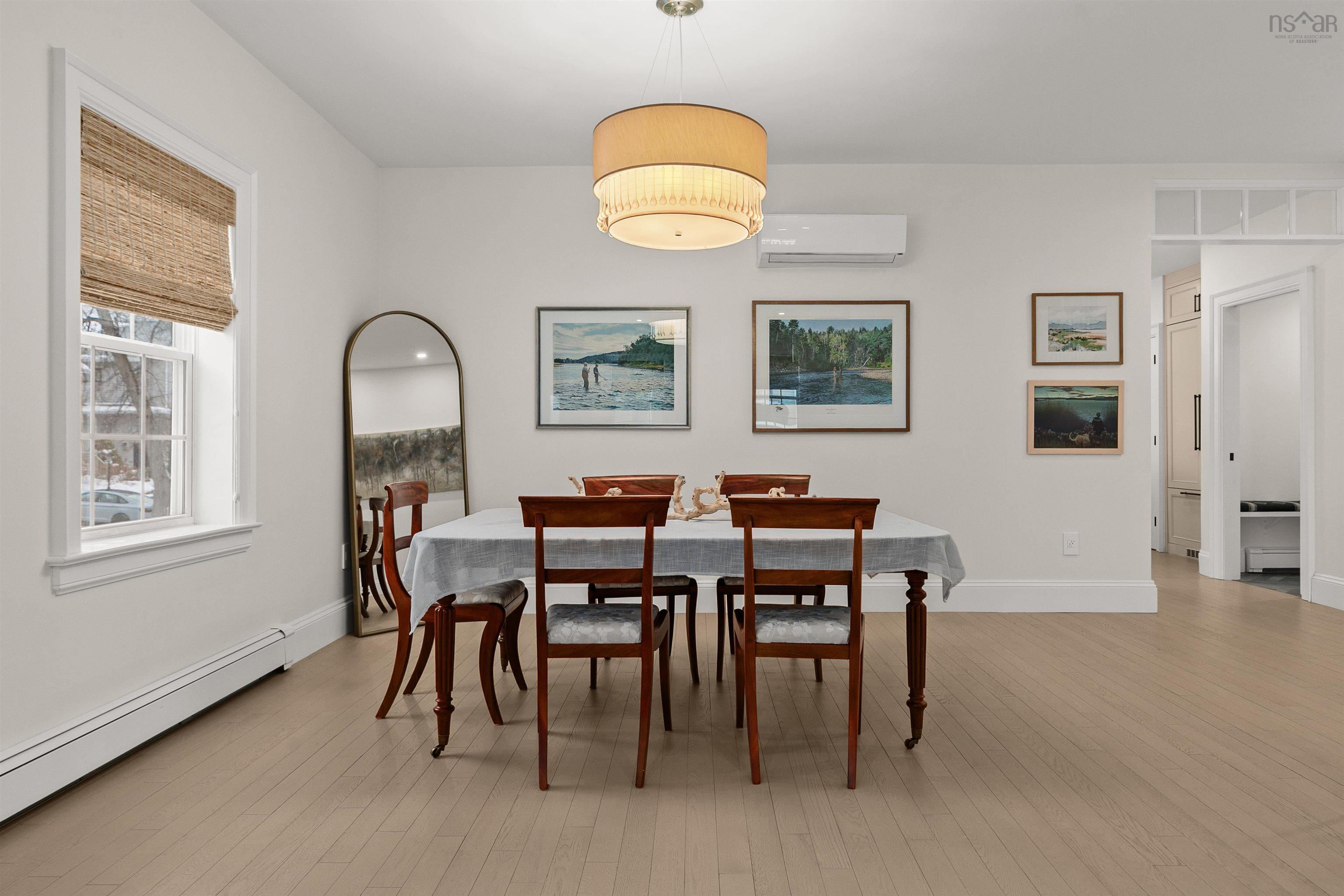 Thumbnail image for 6029 Inglis Street MLS<sup>®</sup> 202603098