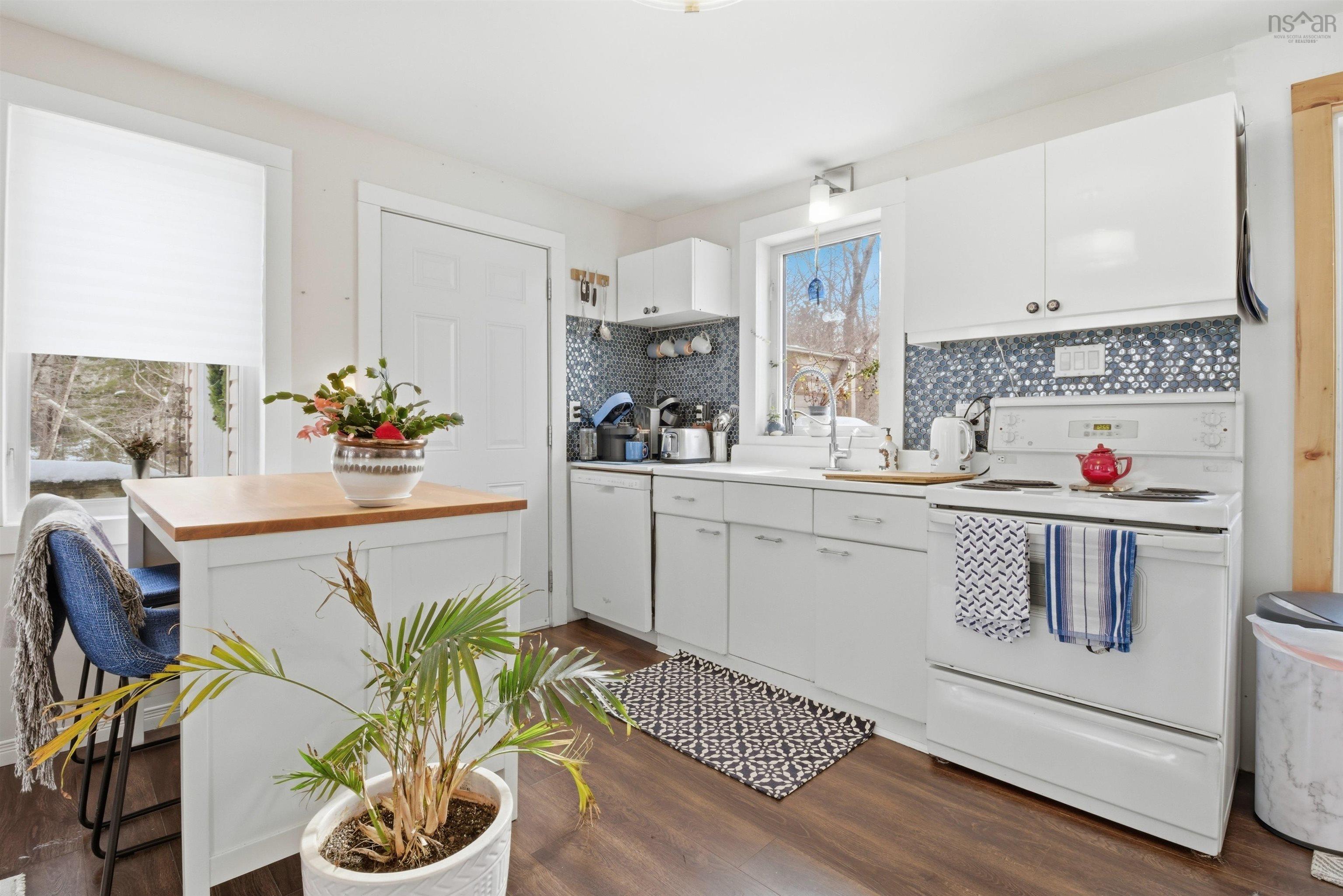 Thumbnail image for 4642 St. Margarets Bay Road MLS<sup>®</sup> 202603099